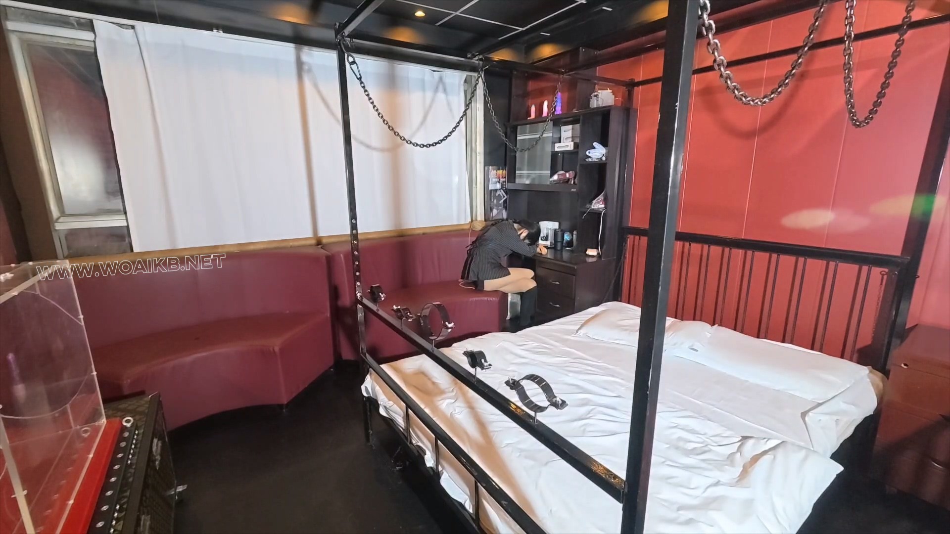 《汤圆》OL风格+丝袜堵嘴 +椅子固定+失禁+震动b+tk