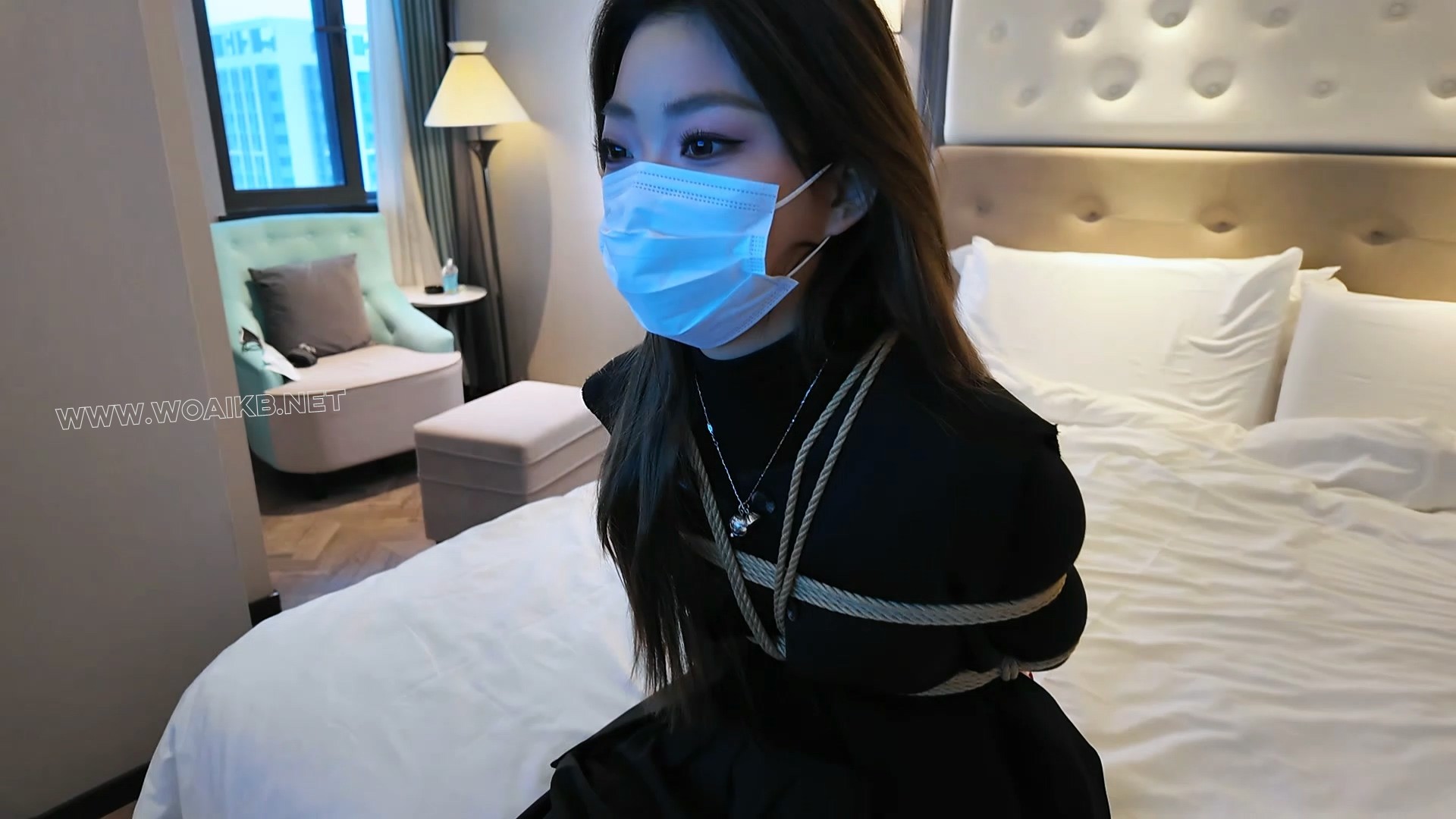 留学生小美女菲菲捆绑放置tk