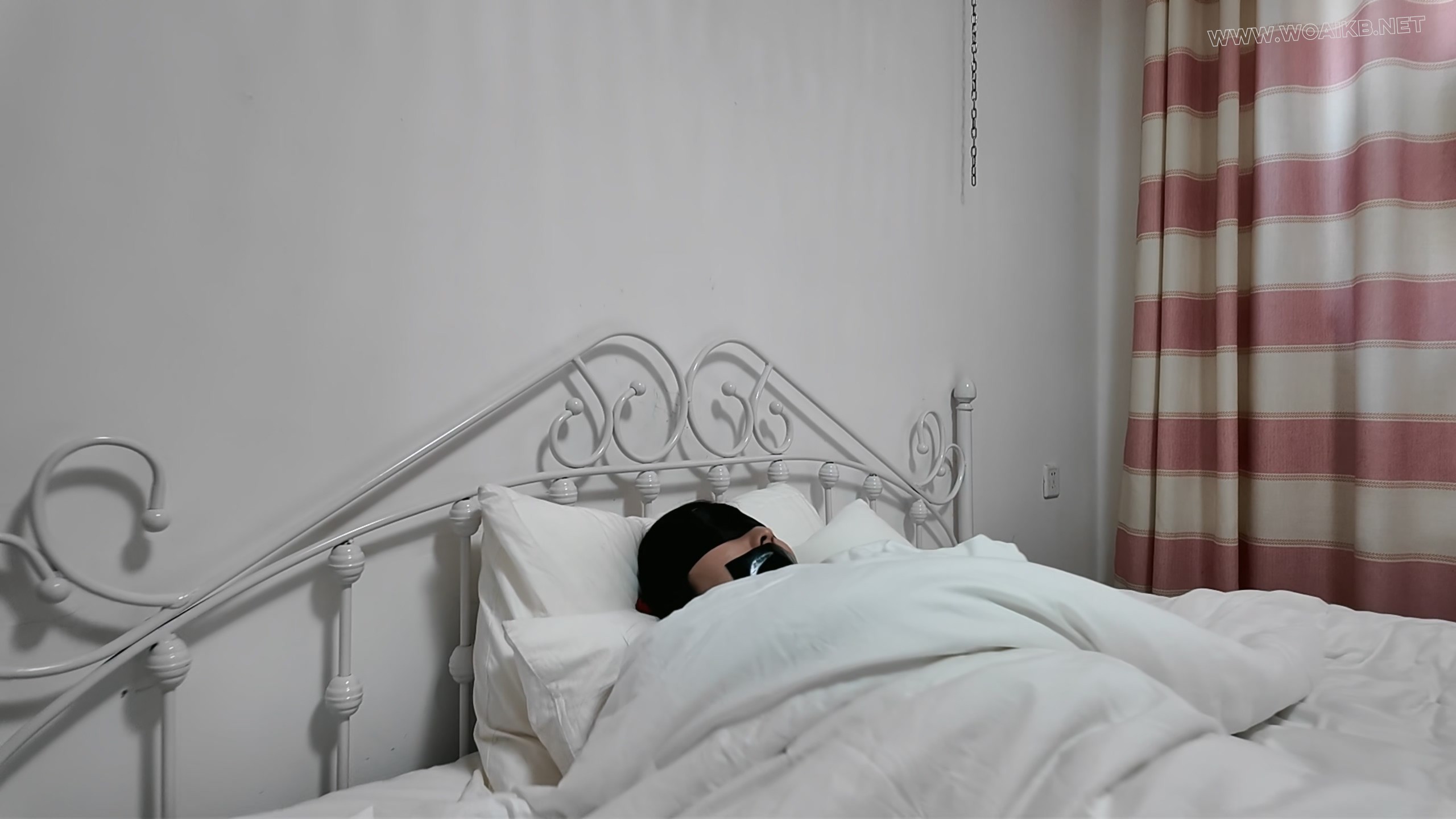 佳佳 绑架女明星 惨遭蹂躏