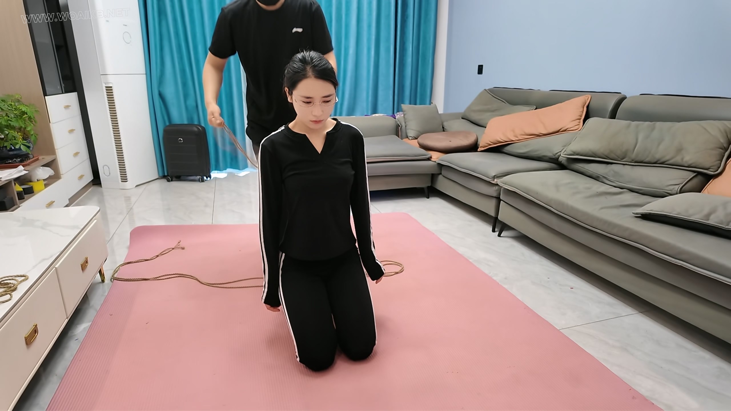 【喷尿 小喷泉】办公椅调叫十一