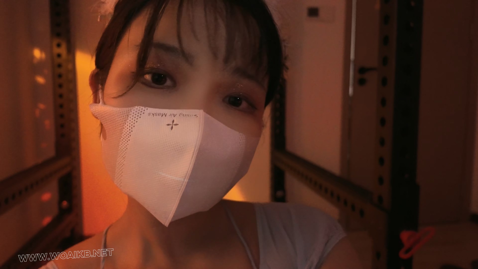 《自己一个人玩轧带捆绑挣脱失败被勒晕》- 海砂———强制踮脚，轧带自缚极限强高窒息