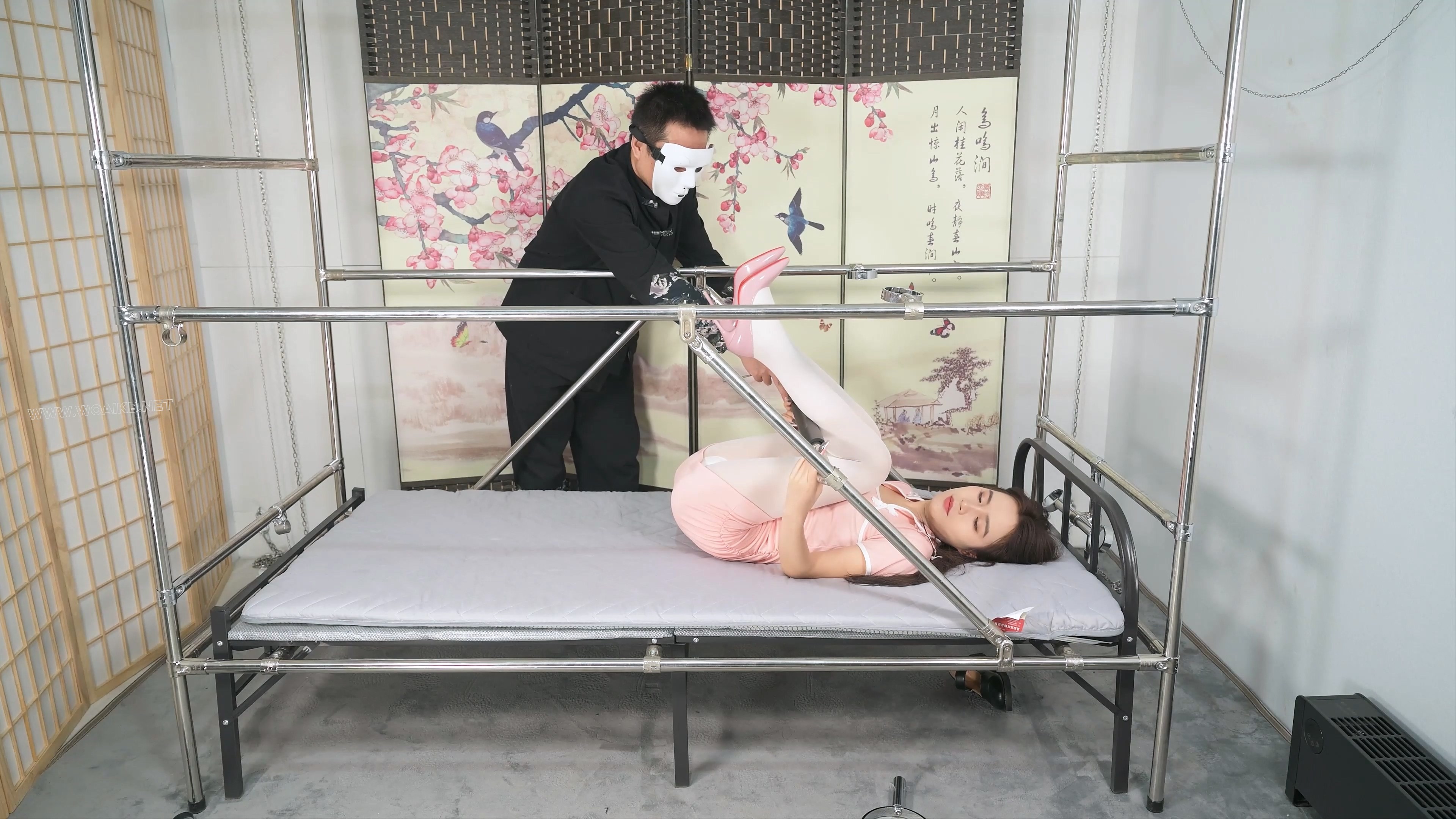 言妍刑床分腿固定--白丝、高跟、TK、电击、放置 预览图 2