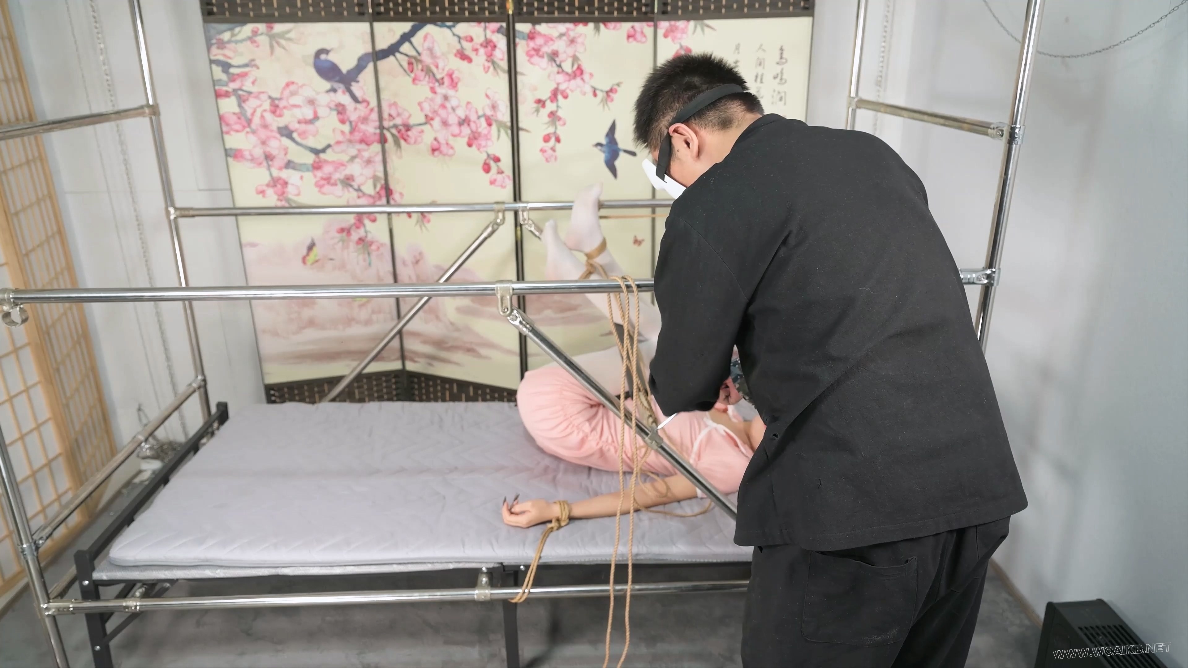 言妍刑床分腿固定--白丝、高跟、TK、电击、放置 预览图 16