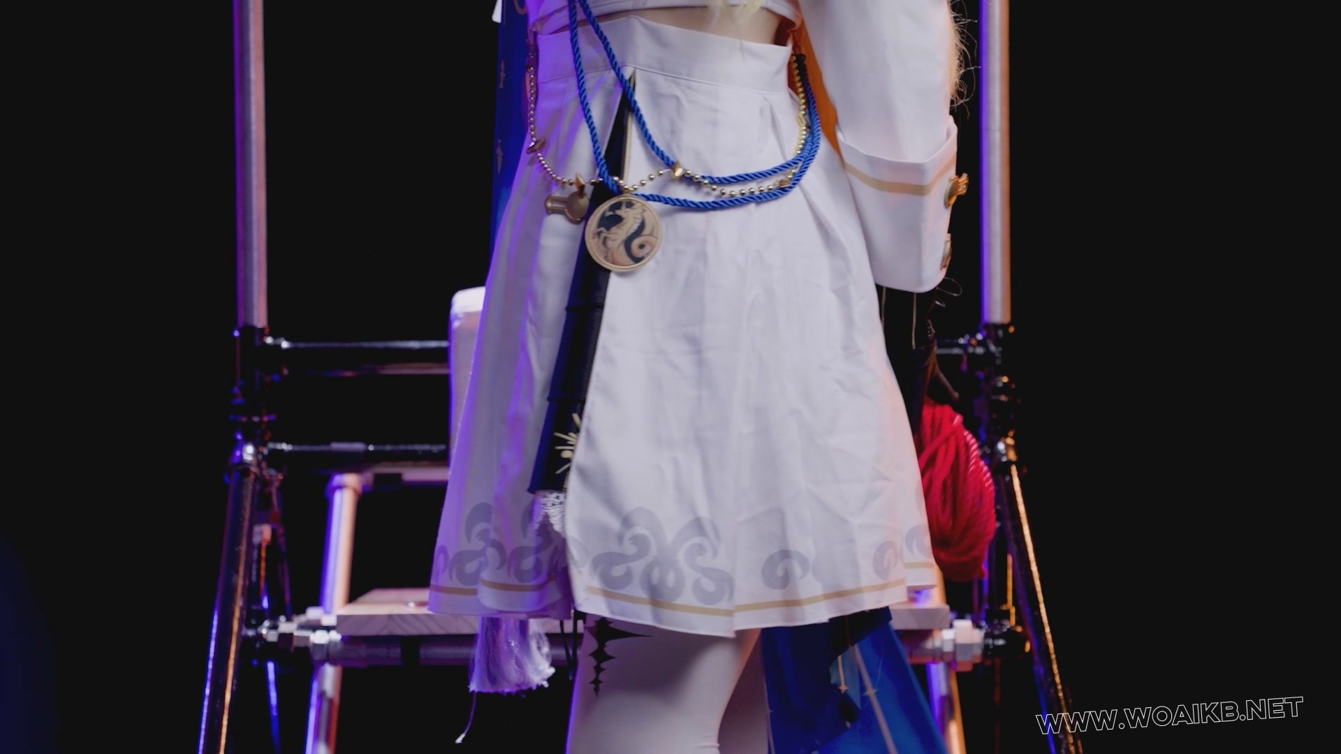 【拘束屋】第四期，应粉丝要求而再次陷入拘束架中被完全拘束的菲比