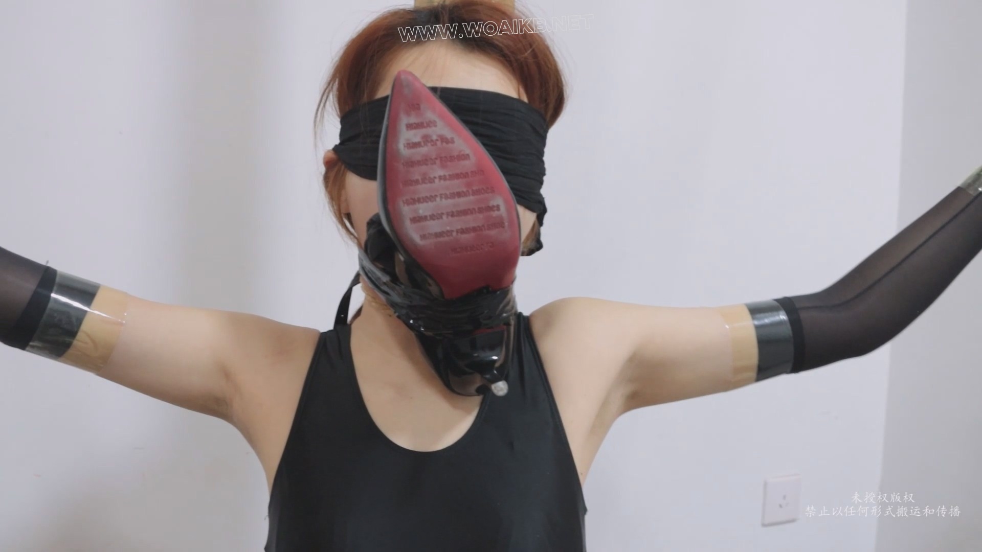 诺米被入室迷晕捆绑TK调教 预览图 21