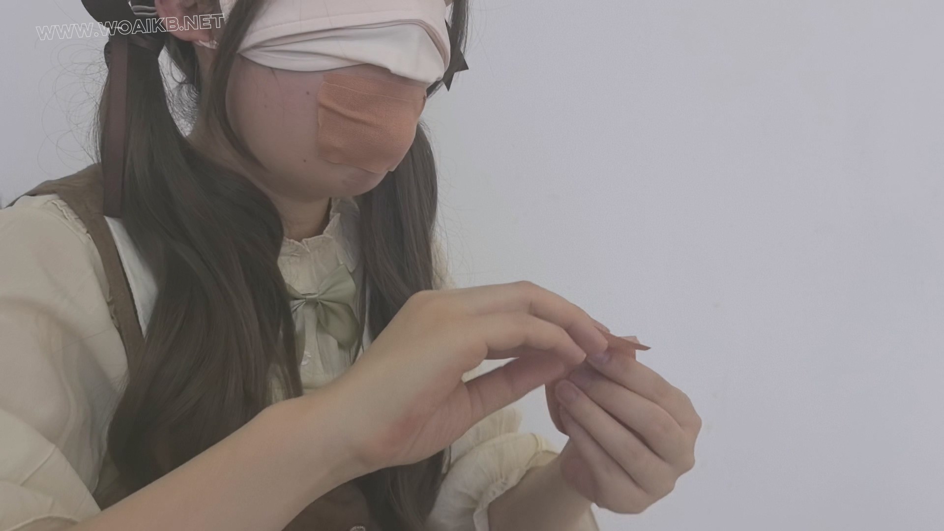 ◤暴走的小萝莉◢ 瞧把我M调成什么骚样了 内裤堵嘴封嘴 波波贝 电击器户外羞耻强高 预览图 28