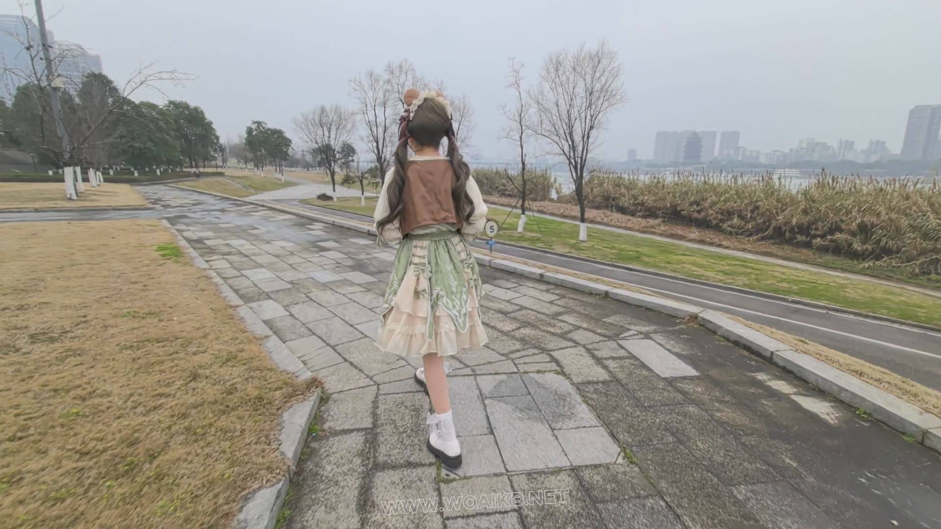 ◤暴走的小萝莉◢ 瞧把我M调成什么骚样了 内裤堵嘴封嘴 波波贝 电击器户外羞耻强高 预览图 19