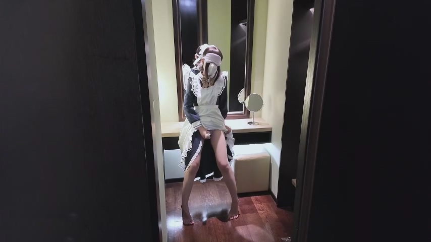 枣子姐cos潮吹失禁任务挑战，七次寸止，不高潮到失禁不停，调教棒啵啵贝入体震动棒... 预览图 2