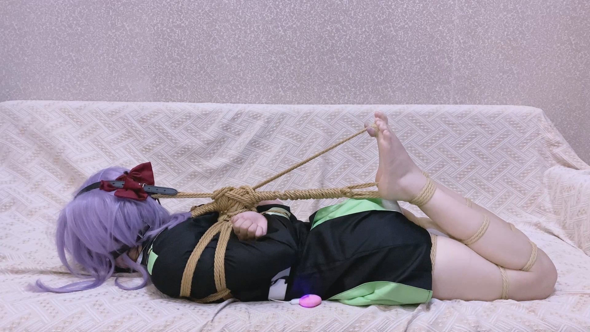 《二次元少女系》-客户定拍-第七集-柊筱娅cos+日式紧缚+胸缚+蛇缚并腿捆+紧缚驷马+... 预览图 6