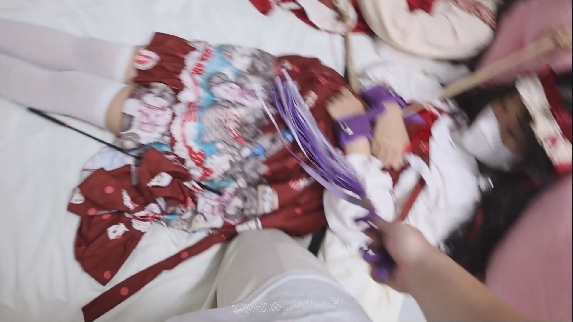 红洛丽塔双纯M 洛丽塔双马尾少女双奴线下调教多种动作 羞耻而渴求舒服虐待的漂亮母... 预览图 5