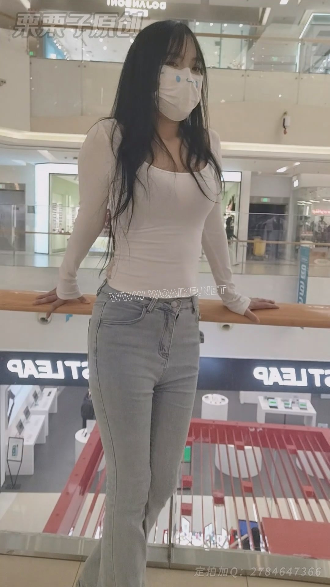 《堕落的邻家妻子 8》 户外调教、商场强高、公共卫生间失禁、假丁丁、裤里丝、高跟... 预览图 10