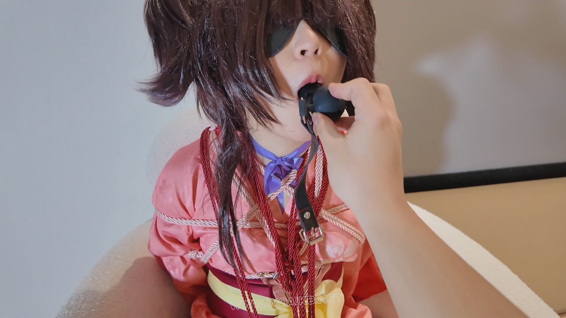 苏苏_新年快乐！无名海老缚m腿啵啵贝电击多次强高，吃手指，扇脸，口技记，tk，sp... 预览图 3