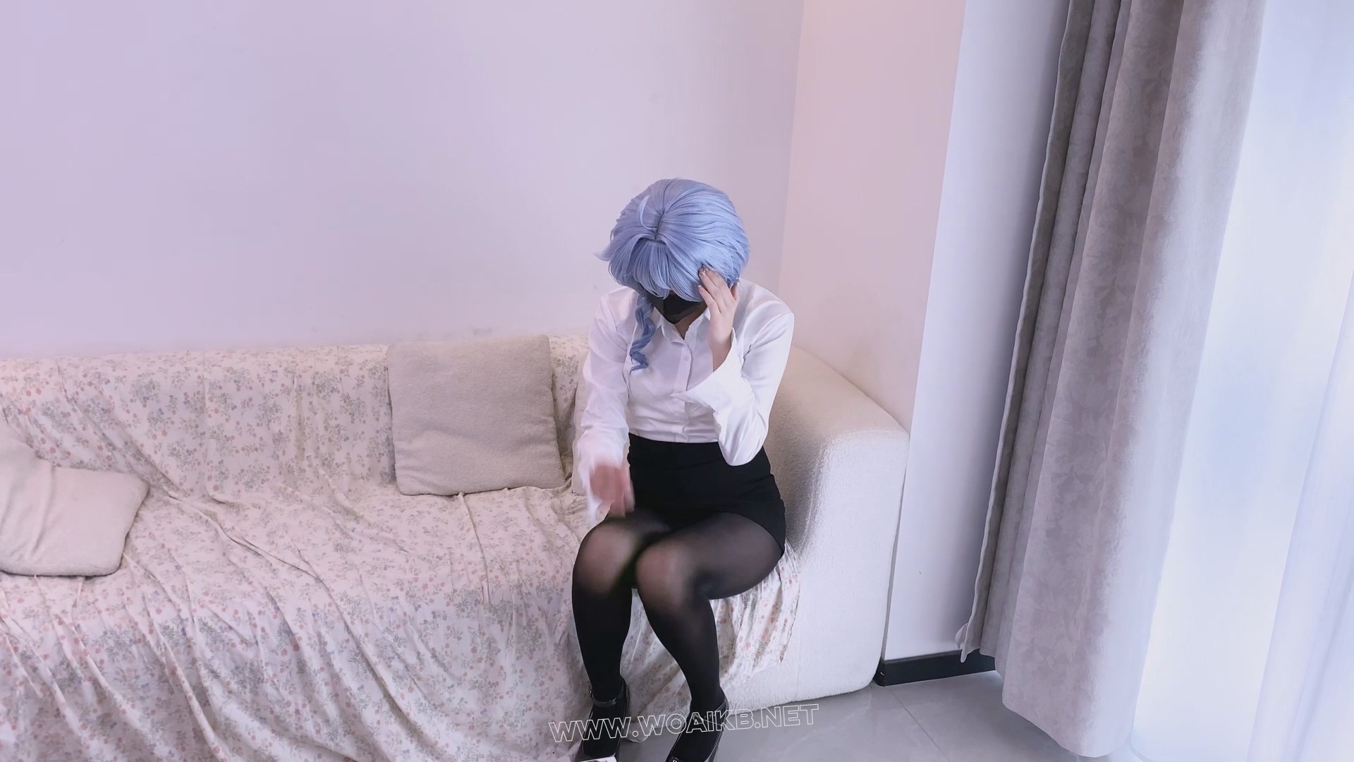 《二次元少女系》-客户定拍-第六集-甘雨秘书cos+诱骗摄影+下药迷晕+绑手绑脚+口球+... 预览图 2