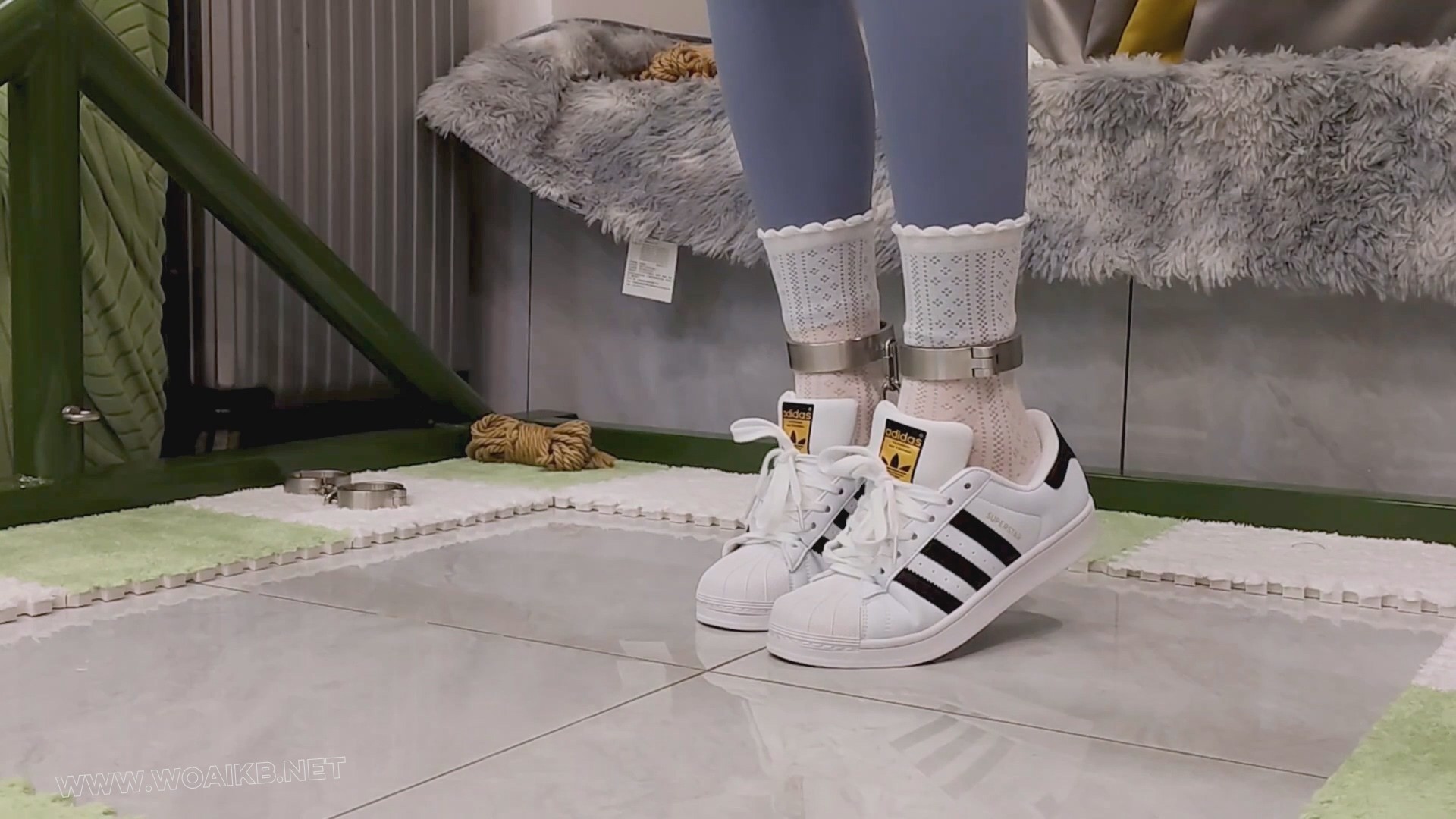 《被调教的薇薇》第六集 [定拍]-强制踮脚吊缚 第六集来了 薇薇被要求身穿瑜伽裤＋... 预览图 3