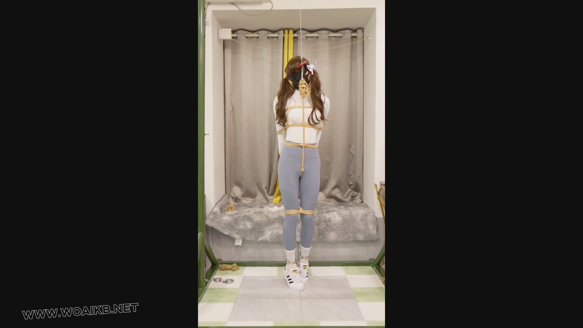 《被调教的薇薇》第六集 [定拍]-强制踮脚吊缚 第六集来了 薇薇被要求身穿瑜伽裤＋... 预览图 5