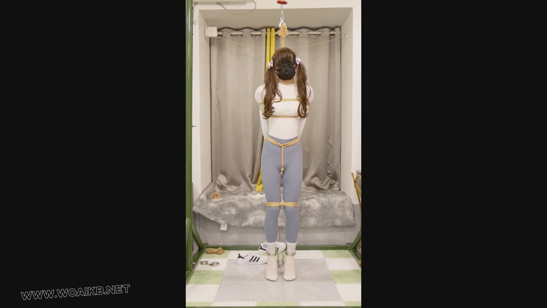 《被调教的薇薇》第六集 [定拍]-强制踮脚吊缚 第六集来了 薇薇被要求身穿瑜伽裤＋... 预览图 10