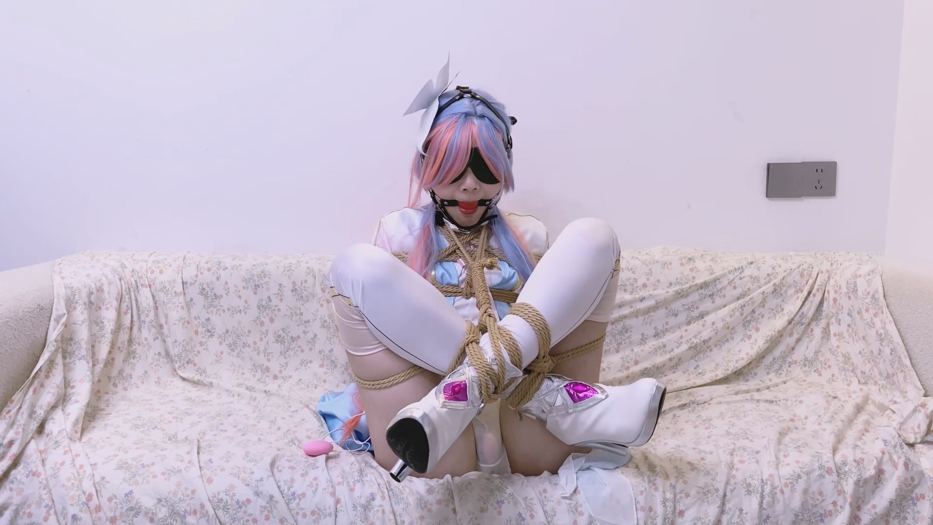 《二次元少女系》-客户定拍-第五集-唐舞桐cos+日式紧缚+胸缚+蛇缚并腿缚+紧缚驷马+... 预览图 8