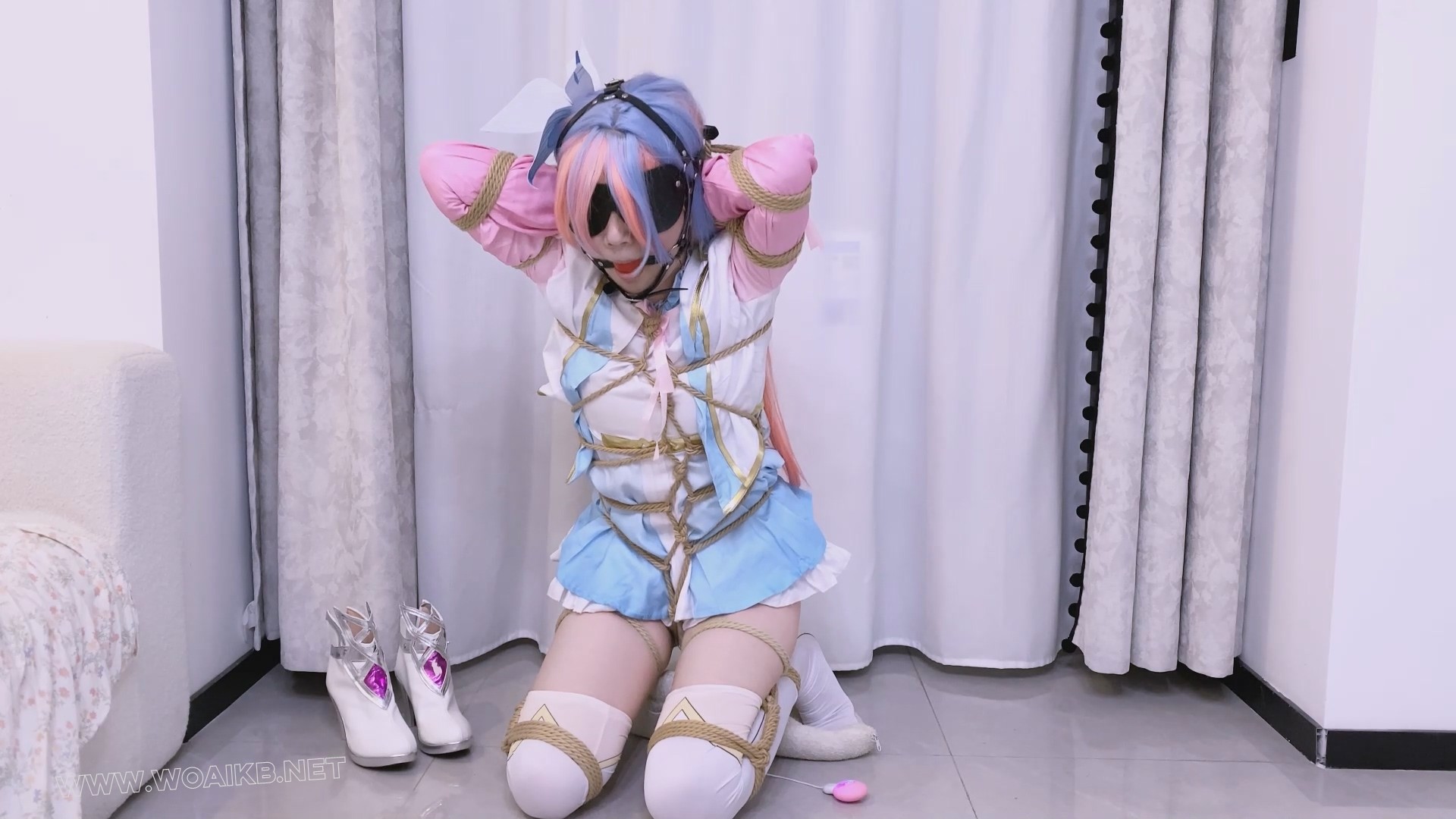 《二次元少女系》-客户定拍-第五集-唐舞桐cos+日式紧缚+胸缚+蛇缚并腿缚+紧缚驷马+... 预览图 12