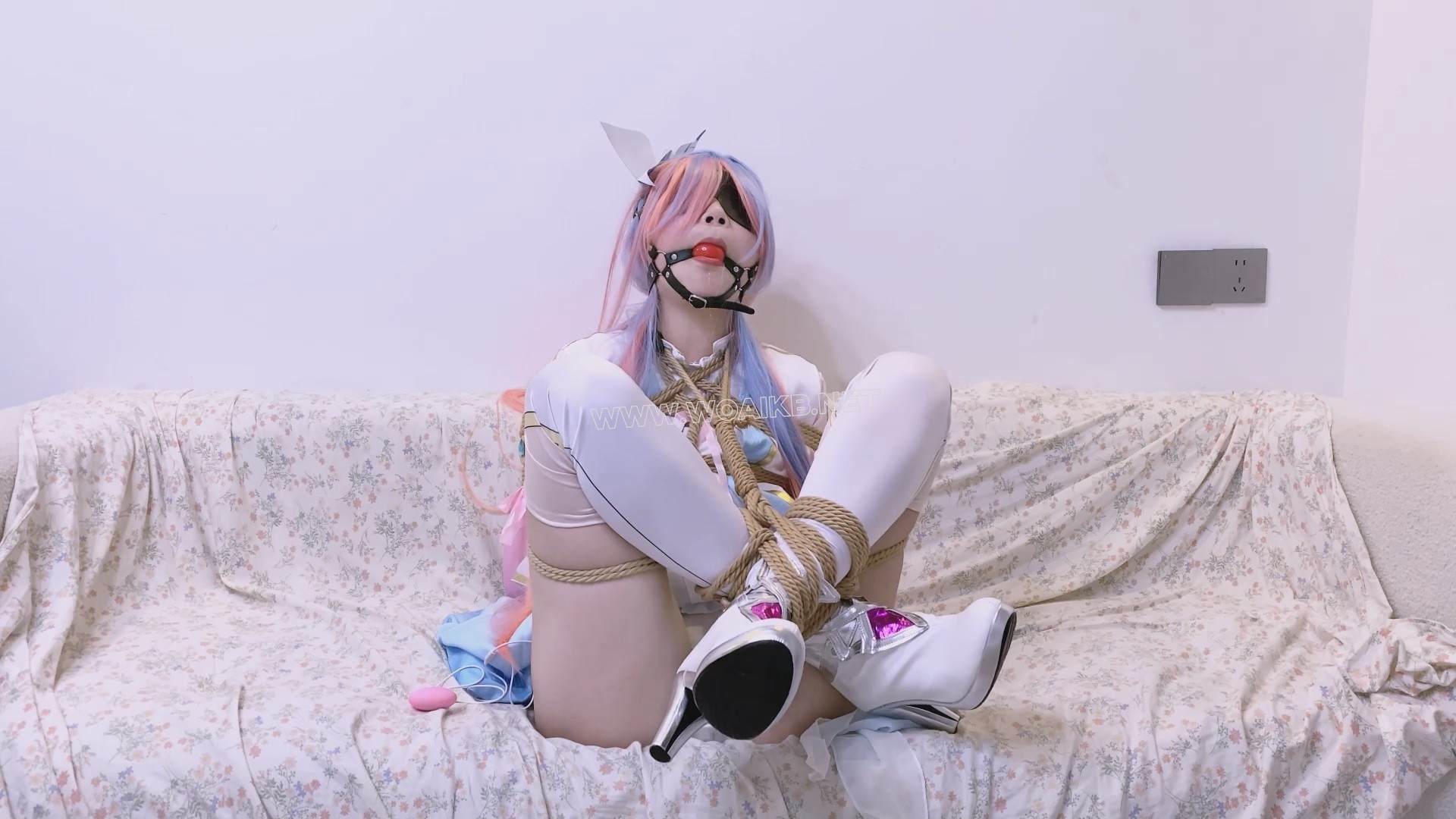 《二次元少女系》-客户定拍-第五集-唐舞桐cos+日式紧缚+胸缚+蛇缚并腿缚+紧缚驷马+... 预览图 11