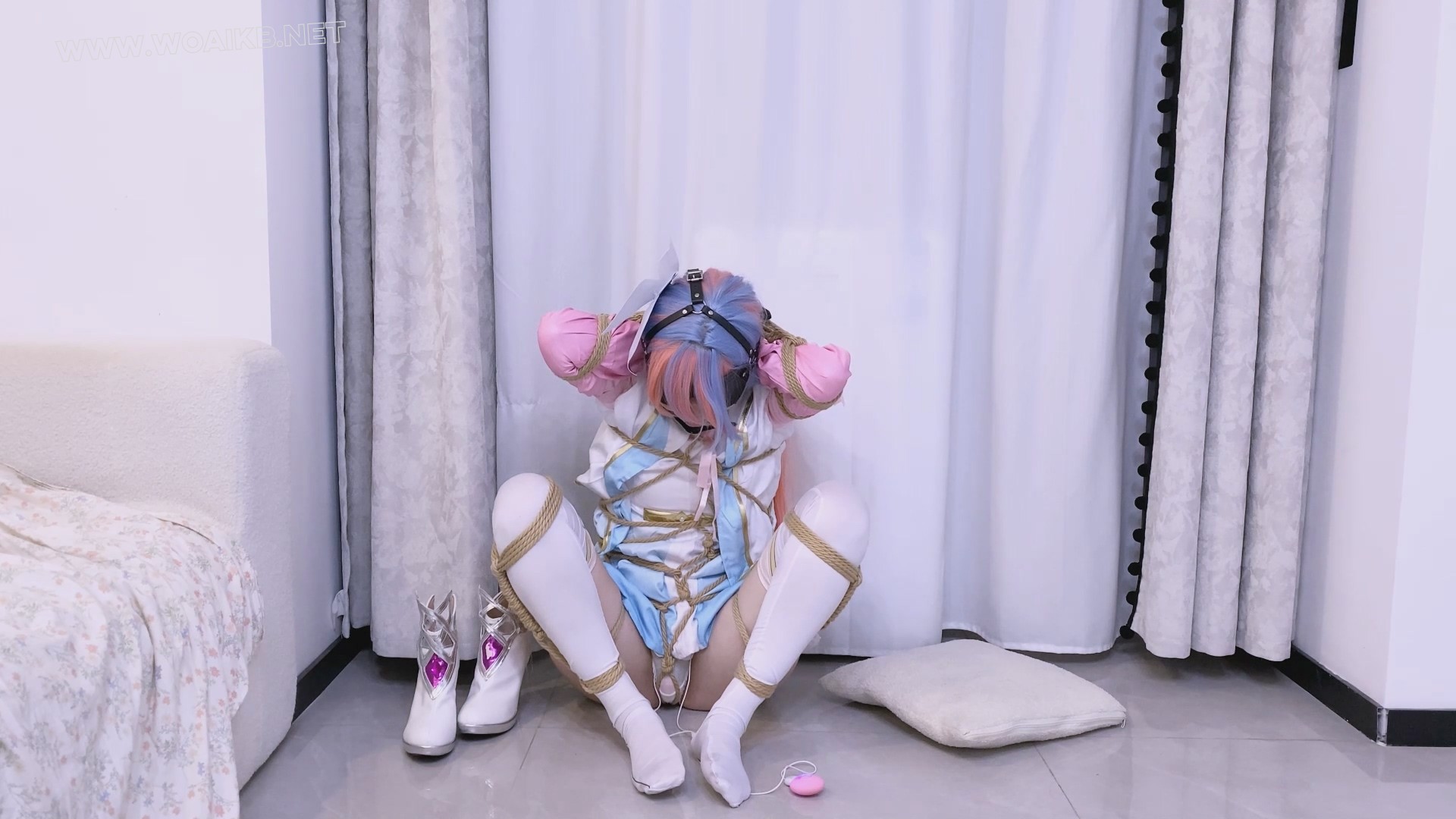 《二次元少女系》-客户定拍-第五集-唐舞桐cos+日式紧缚+胸缚+蛇缚并腿缚+紧缚驷马+... 预览图 17