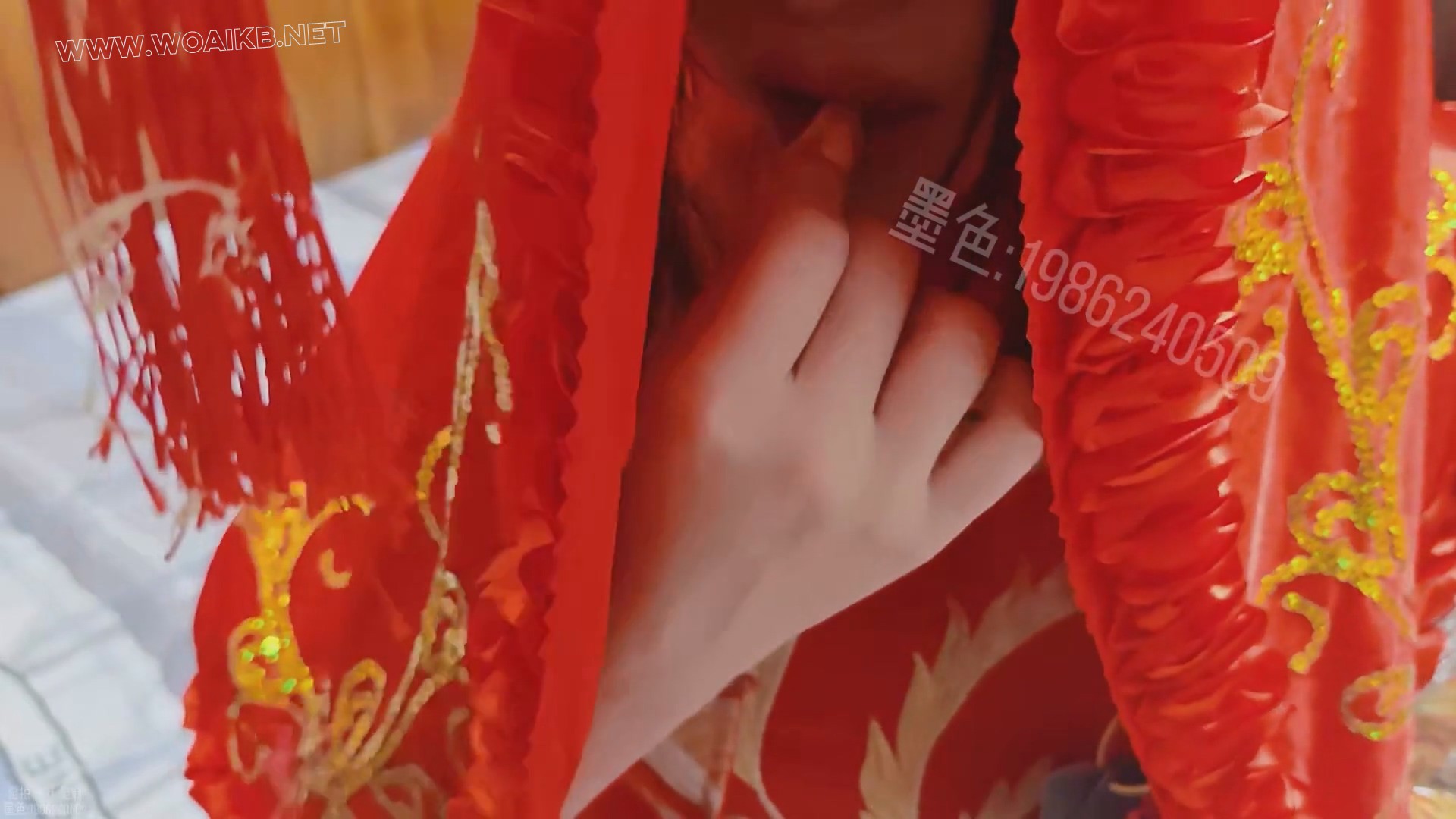 旗袍驷马震动棒强高 脱内裤塞嘴 模拟中式新娘被捆绑 盖红盖头吃东西 预览图 17