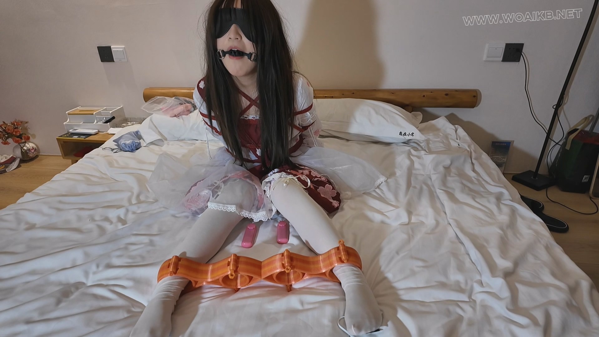 苏苏_和风Lolita开红包小游戏，镣铐捆绑眼罩口塞拘束，td电击刺激 预览图 16