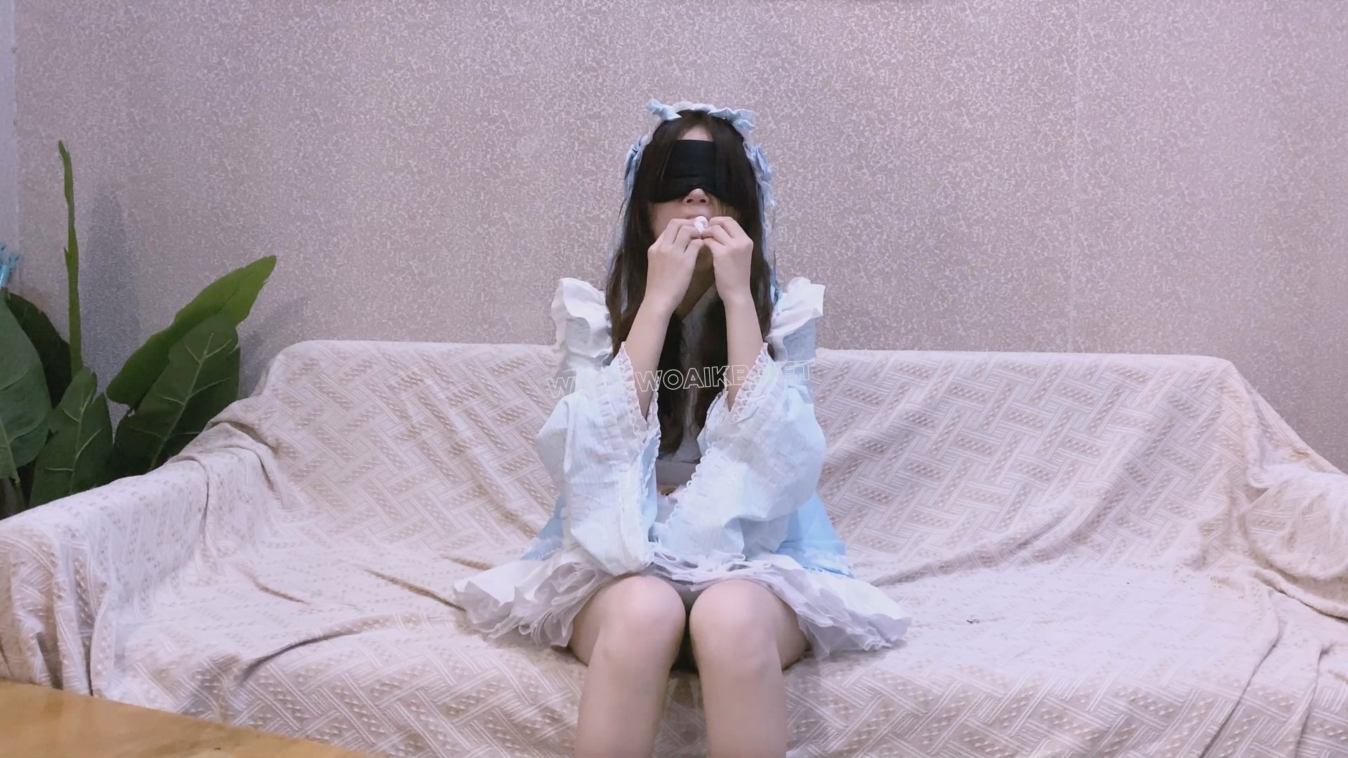 《吃鱼的喵》-客户定拍-第二十集-lo娘小蛋糕+内裤塞嘴+胶布封嘴+啵啵贝+乳夹+日式... 预览图 4