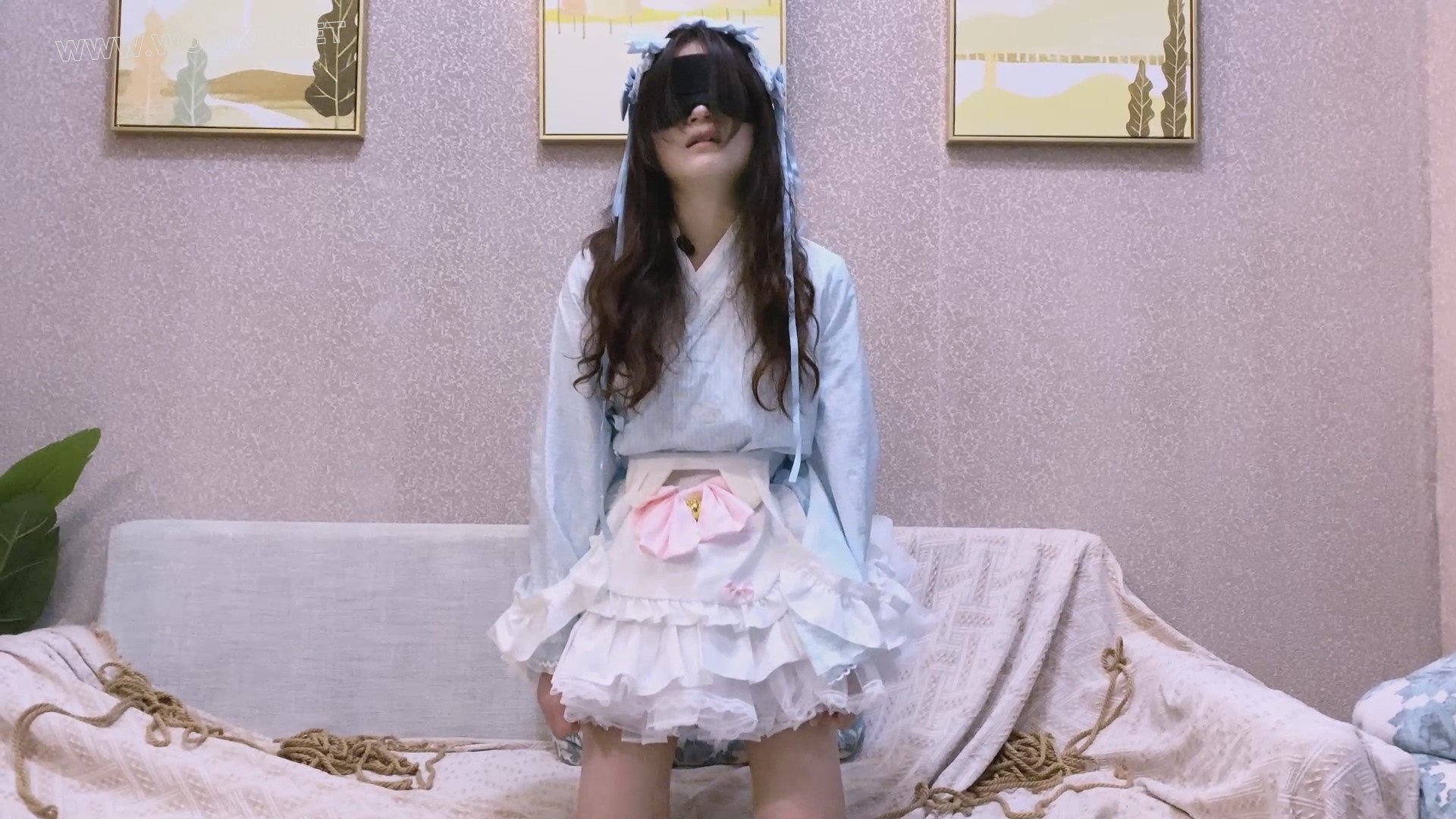 《吃鱼的喵》-客户定拍-第二十集-lo娘小蛋糕+内裤塞嘴+胶布封嘴+啵啵贝+乳夹+日式... 预览图 17