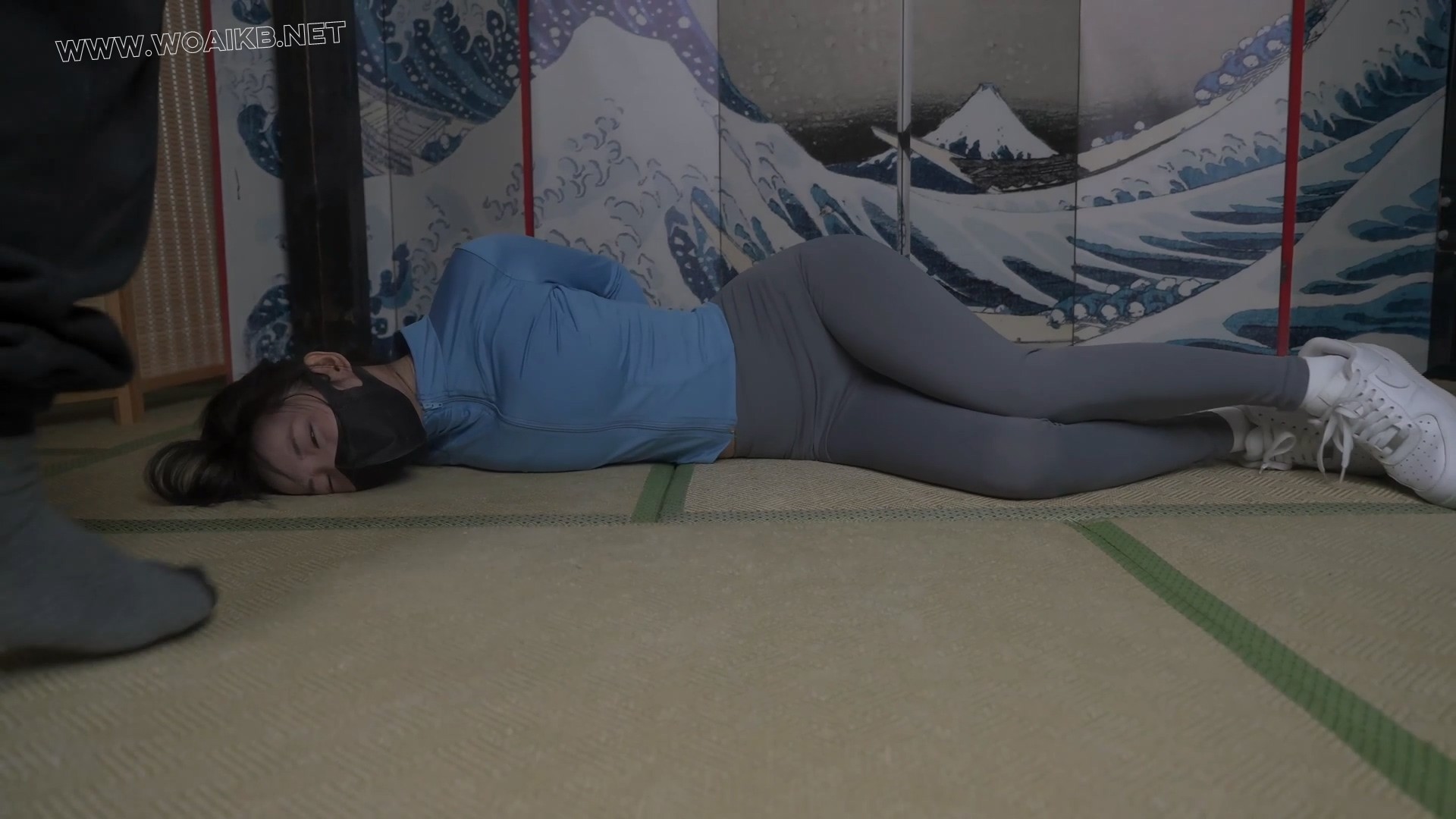 嗷嗷瑜伽服暴虐双乳！两套服装两次玩虐，双重享受！爽玩片！ 预览图 6