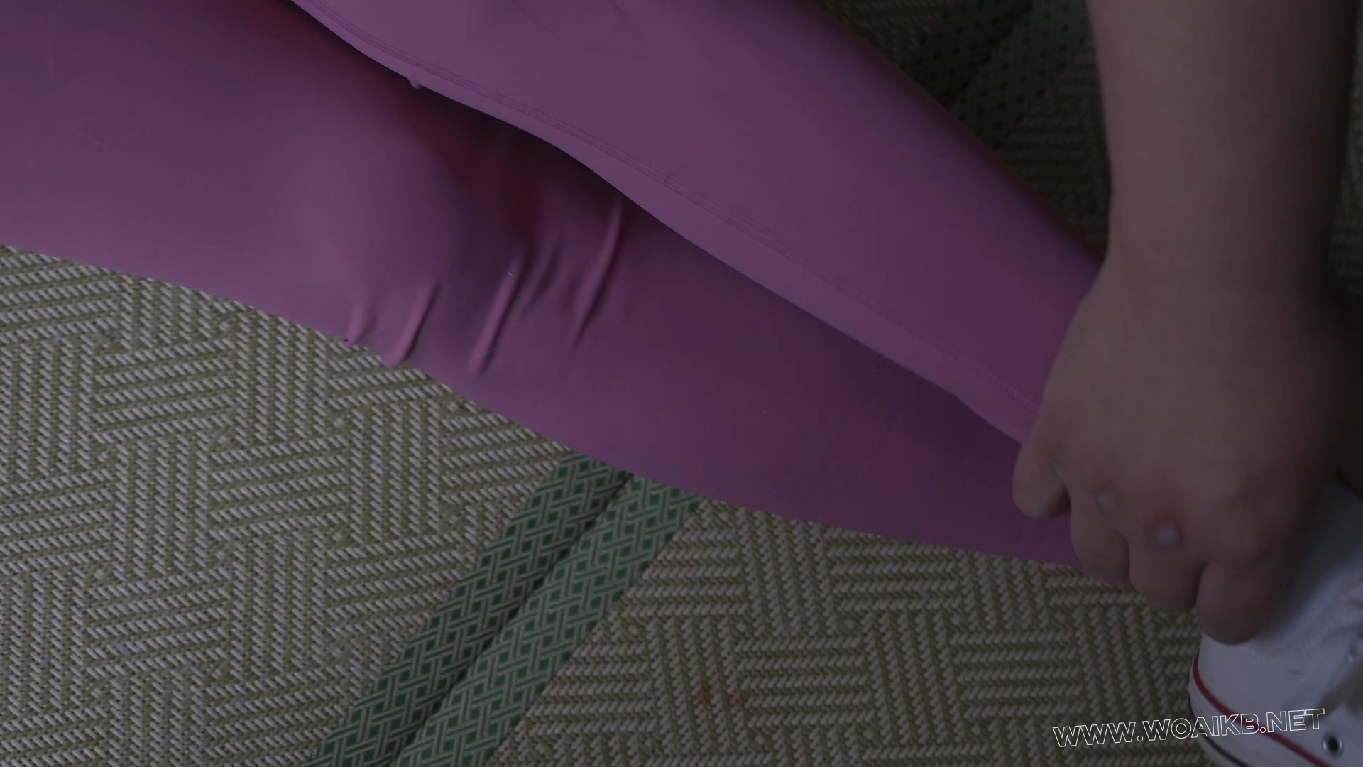 嗷嗷瑜伽服暴虐双乳！两套服装两次玩虐，双重享受！爽玩片！ 预览图 16