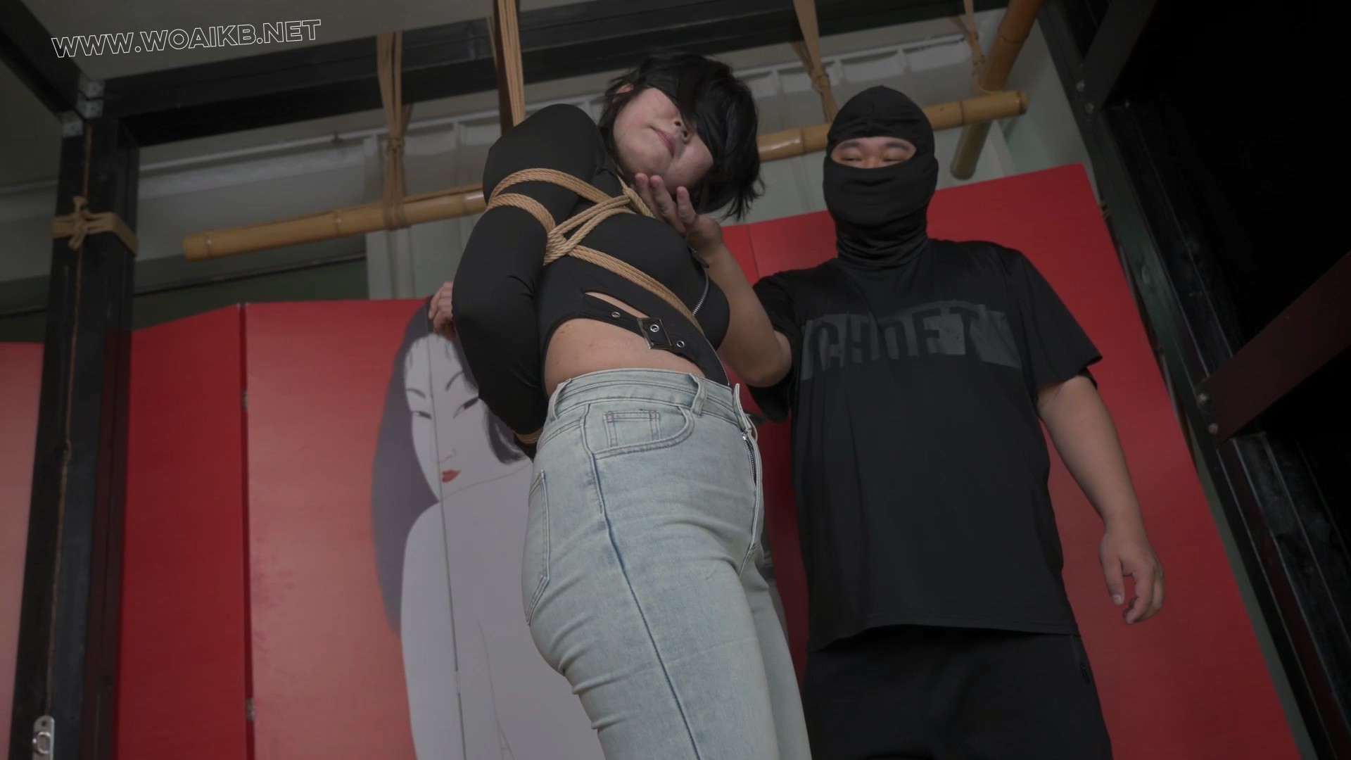 丰满小美女猫猫降临，牛仔裤白袜捆绑调教！肉感十足！ 预览图 10