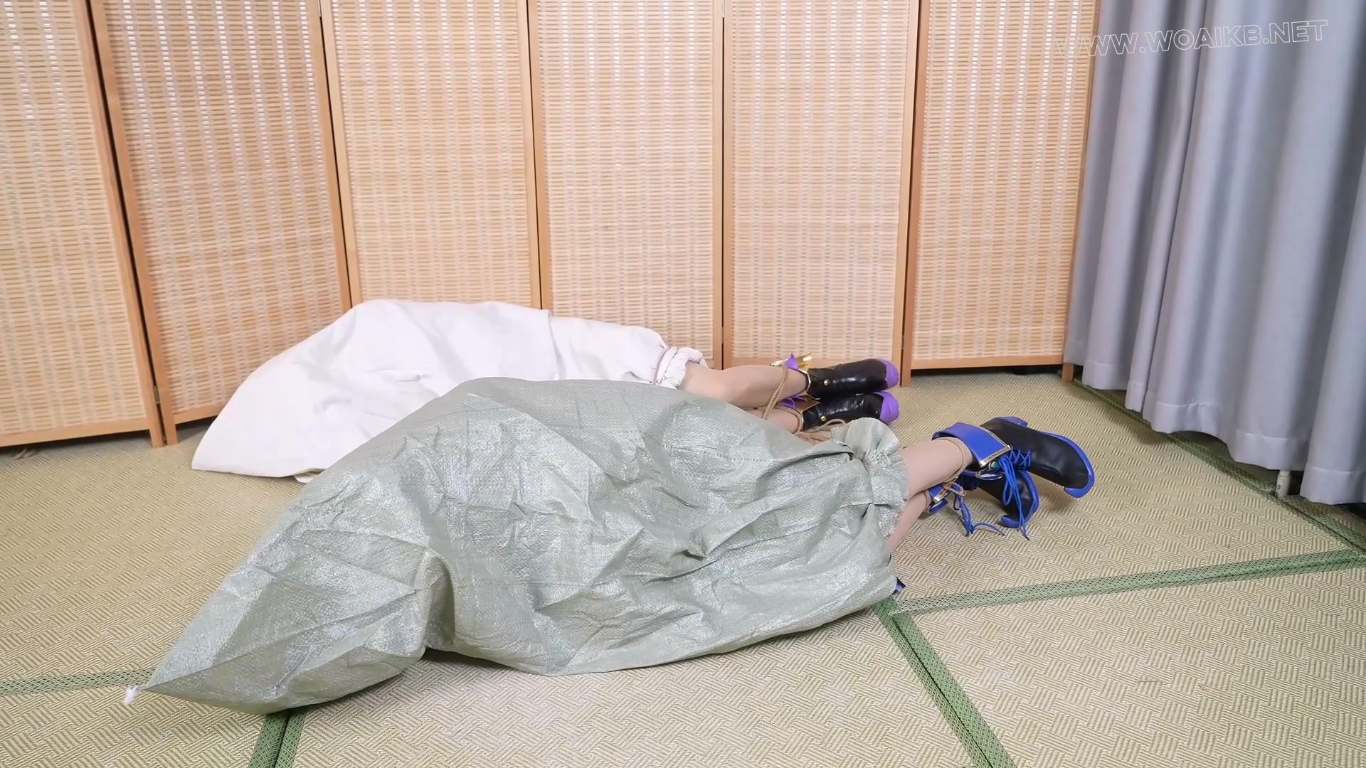 嗷嗷+小0的双人cos来袭！两个角色，四条美丝，尽享诱惑！ 预览图 20