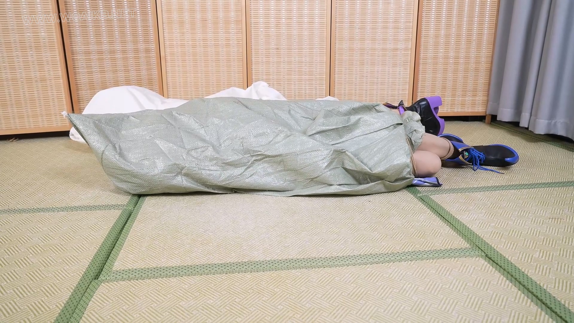 嗷嗷+小0的双人cos来袭！两个角色，四条美丝，尽享诱惑！ 预览图 19