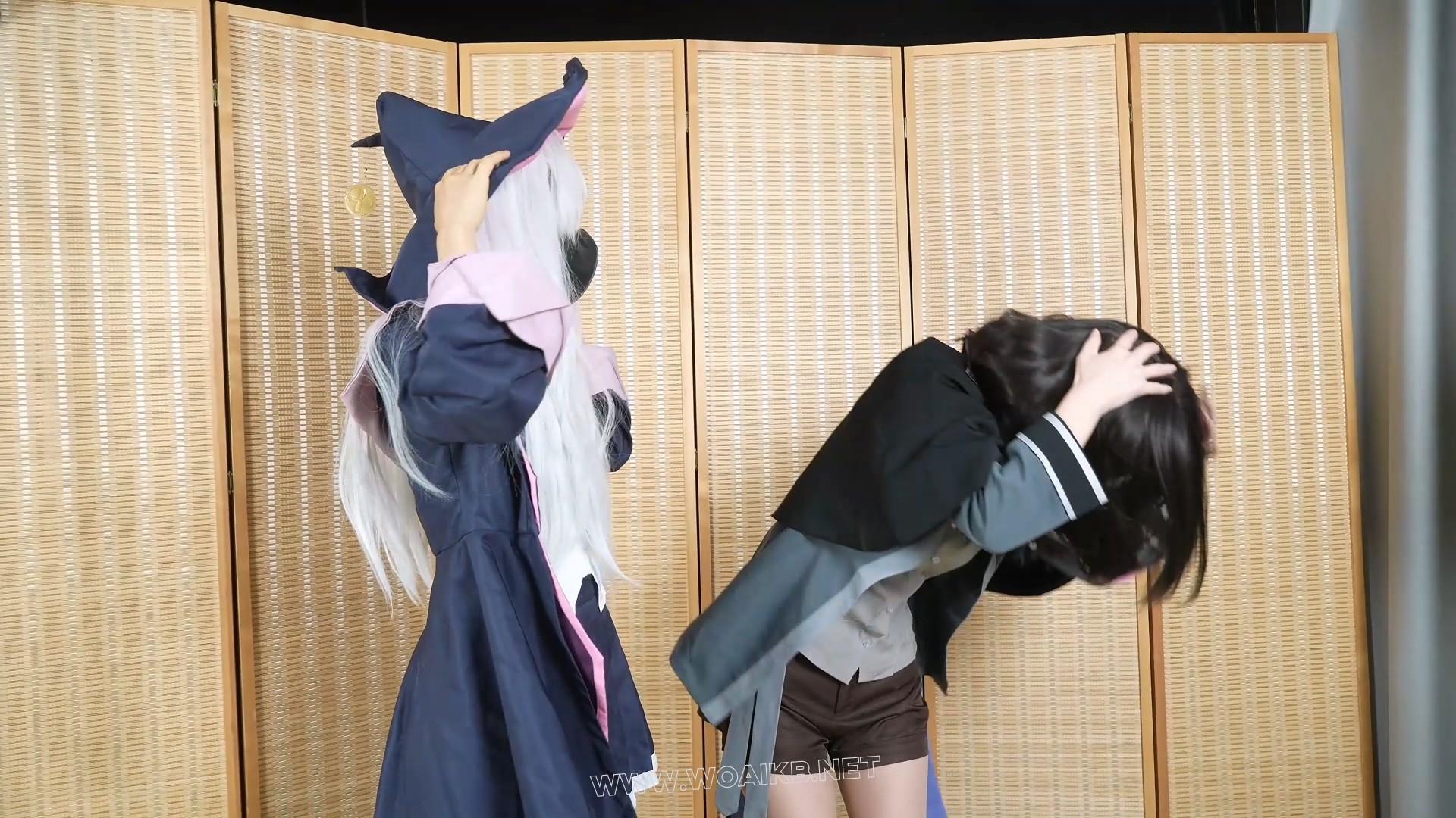 嗷嗷+小0的双人cos来袭！两个角色，四条美丝，尽享诱惑！ 预览图 21