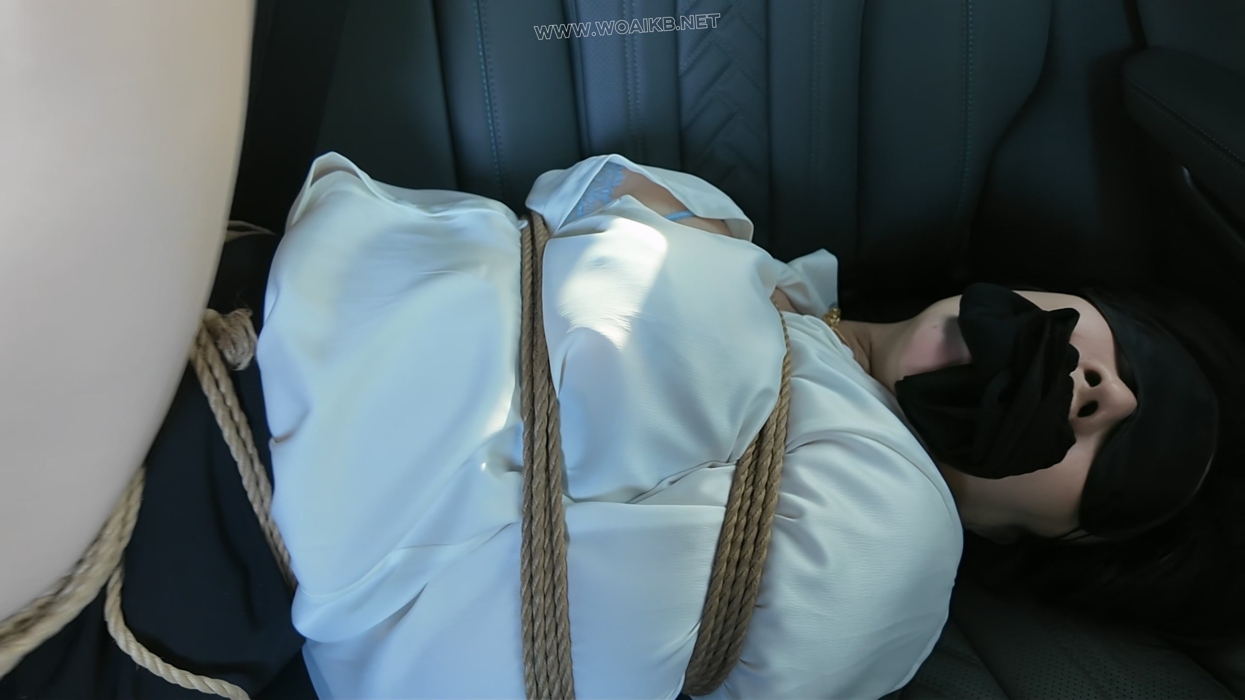 《办公室惊魂》少妇地库遭遇劫难第二集 预览图 22