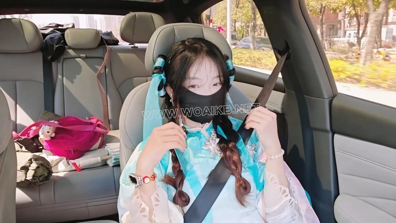 COS户外贝贝连续高强度电击一整天,到酒店洗澡后她终于投降了 预览图 4