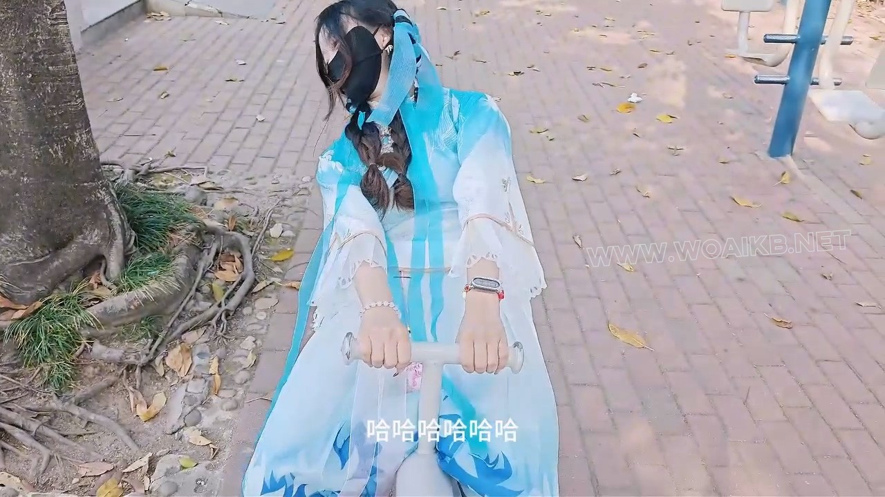 COS户外贝贝连续高强度电击一整天,到酒店洗澡后她终于投降了 预览图 7