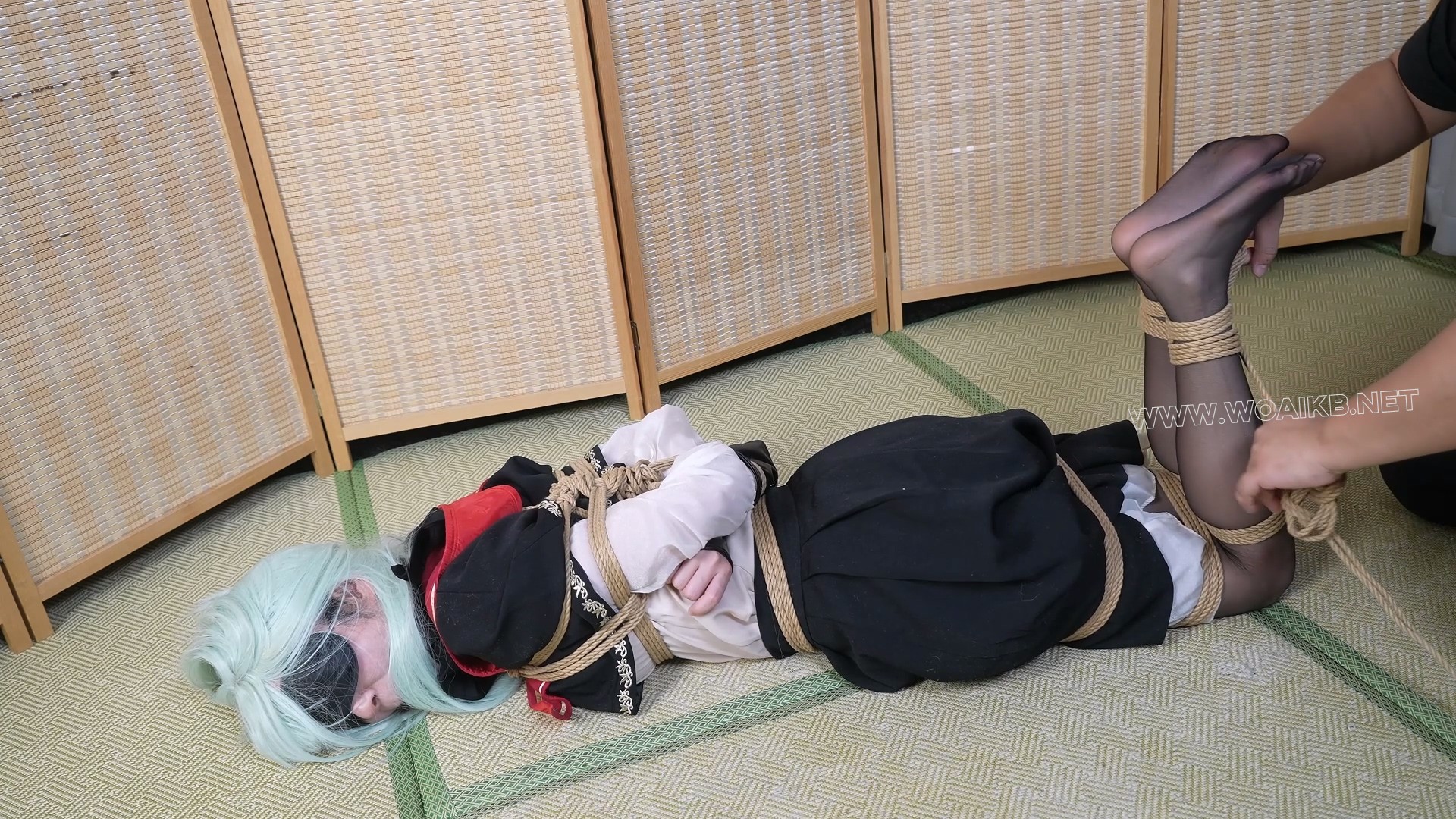 嗷嗷cos若叶睦，捆绑玩弄折磨！满地打滚！ 预览图 11