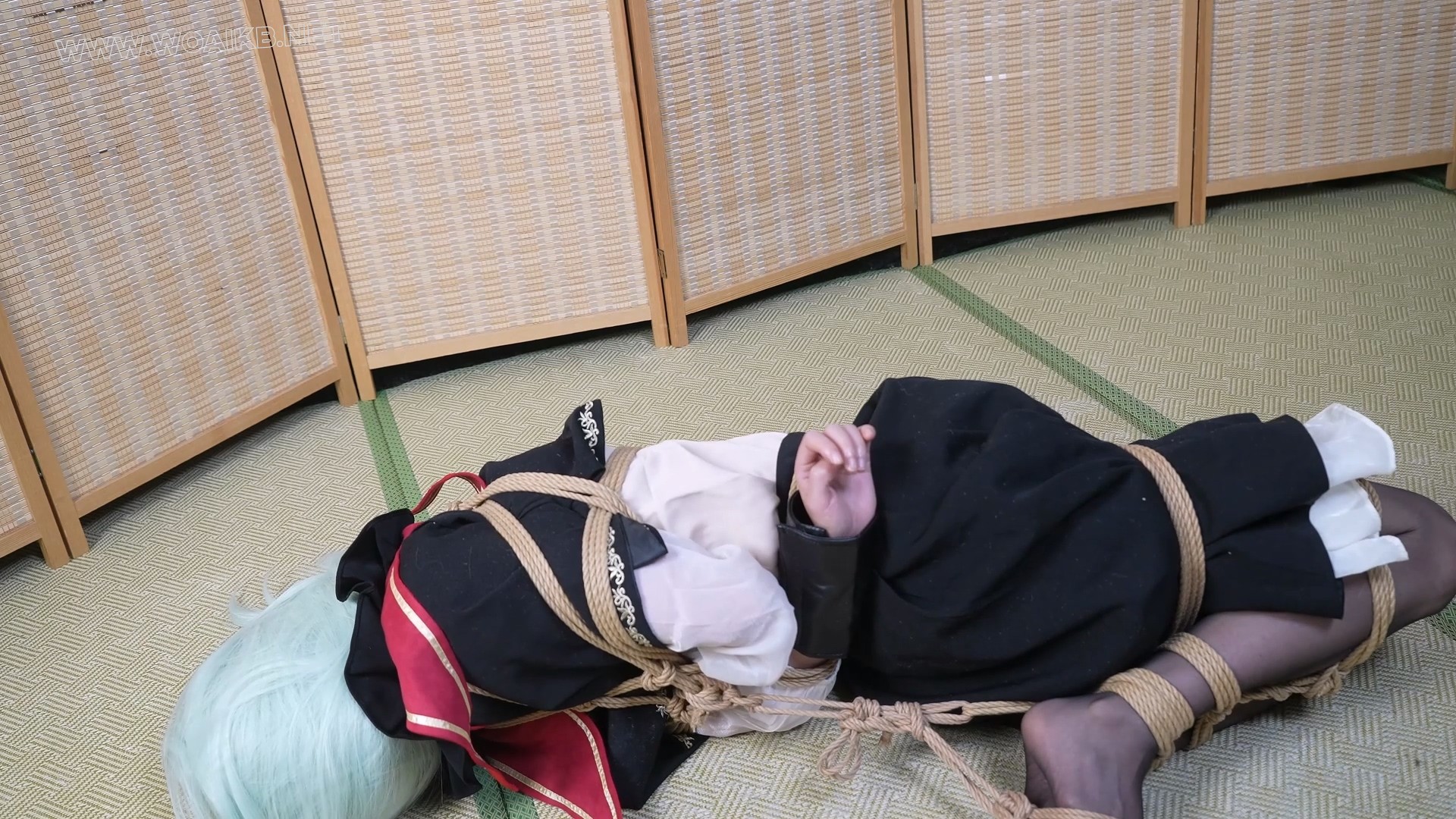 嗷嗷cos若叶睦，捆绑玩弄折磨！满地打滚！ 预览图 15