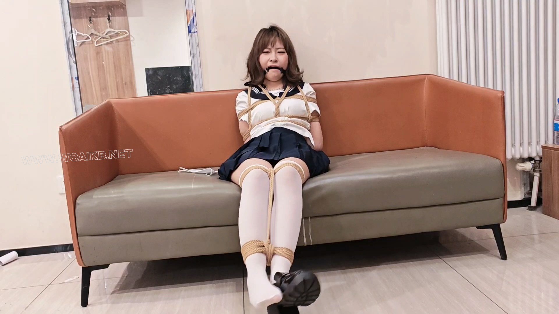 暗室里的惩罚游戏 预览图 3