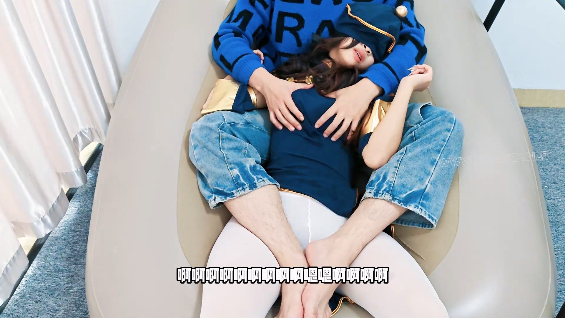 在贝贝的统治下,就算是初音也受不了连续的高潮,还没一会连坐都坐不住了 预览图 16