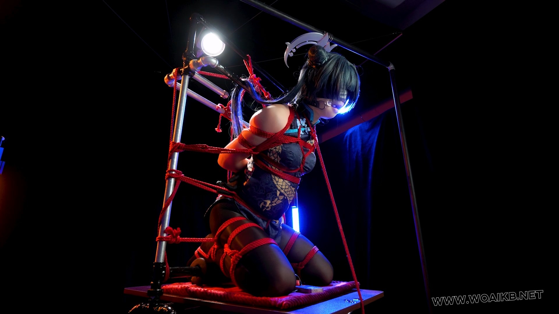 第七期，陷入拘束架中被完全拘束的妃咲。 预览图 5