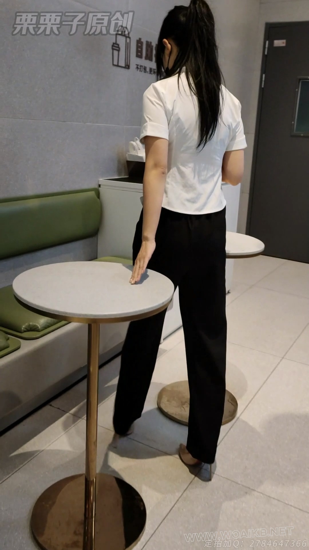 《被命令的女销售 08》 户外调教、商场强高、奶茶店强高、假丁丁调教、假Y具、高跟... 预览图 12