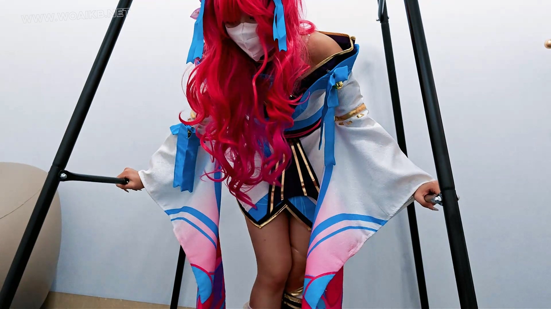 万恶的贝贝把阿狸吸到瘫倒在地上求饶,就算是在电梯里也控制不住自己 预览图 7