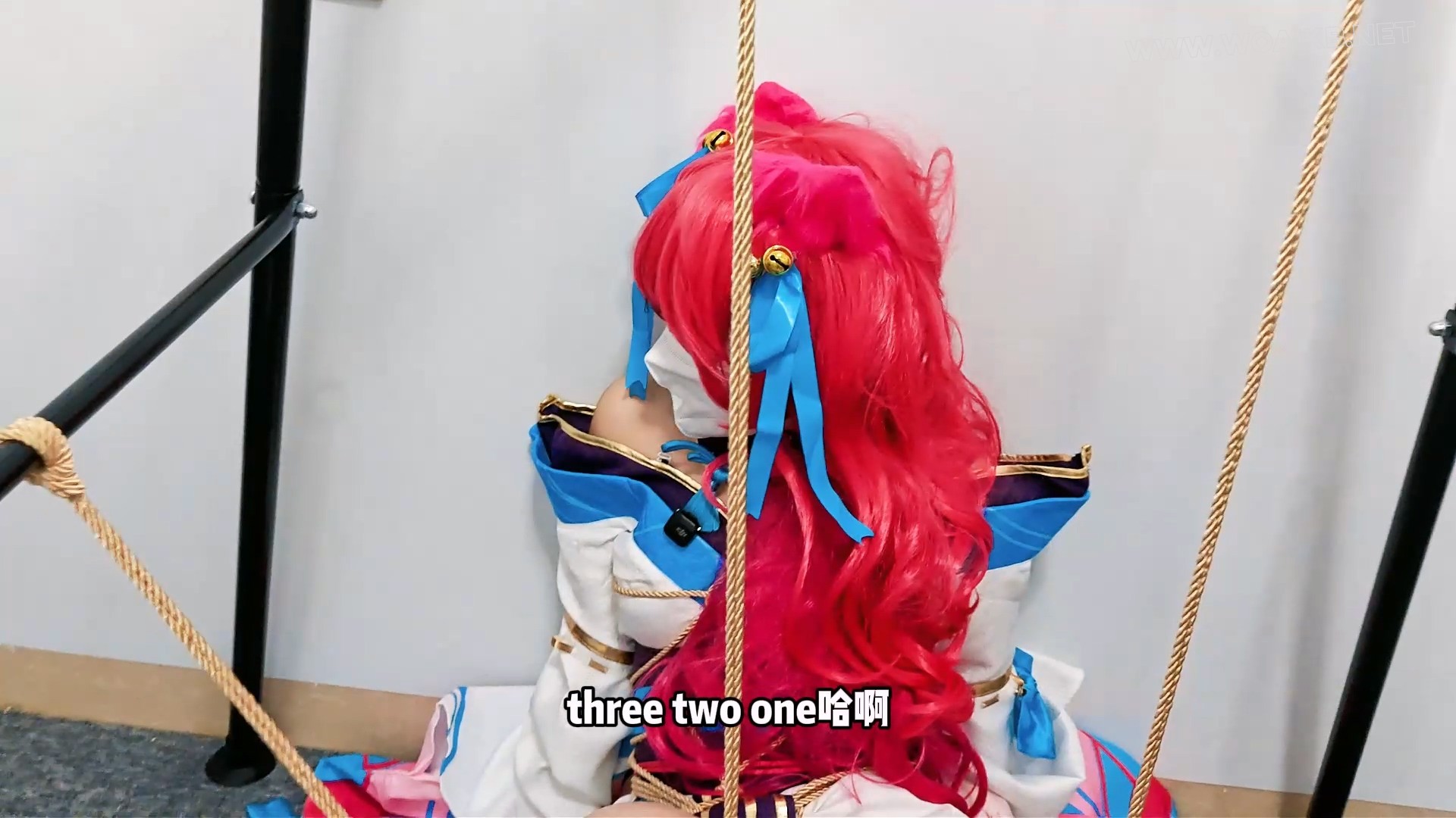 万恶的贝贝把阿狸吸到瘫倒在地上求饶,就算是在电梯里也控制不住自己 预览图 13