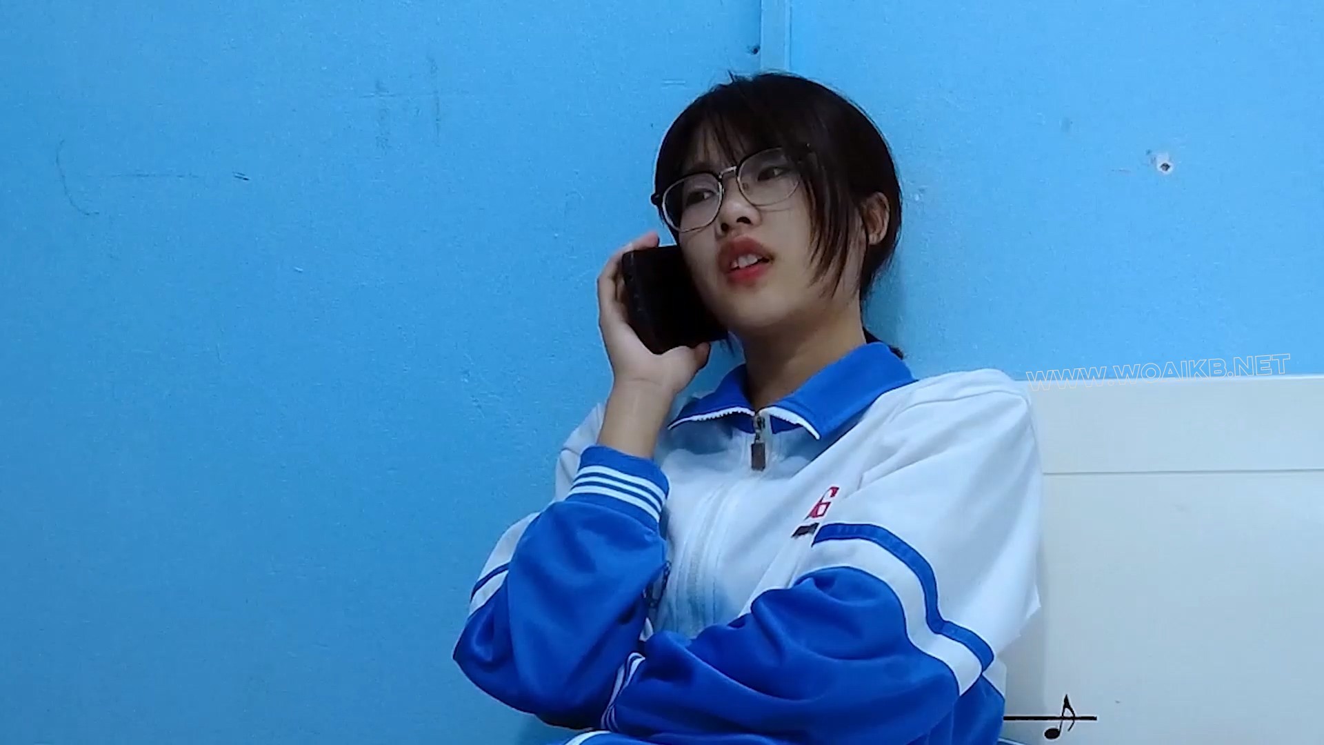 变态小偷入室迷晕学生玩弄固定在开腿刑椅上全身挠痒折磨！刺激玩弄胸部小红豆！ 《... 预览图 1