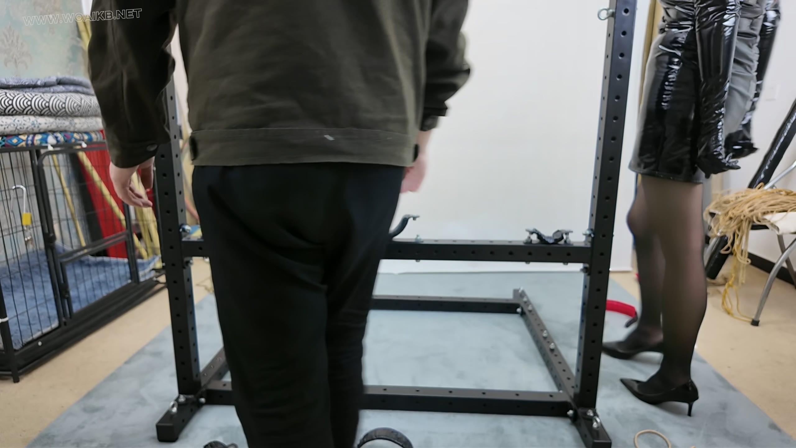 佳佳 胶衣女王 拘束架子玩弄