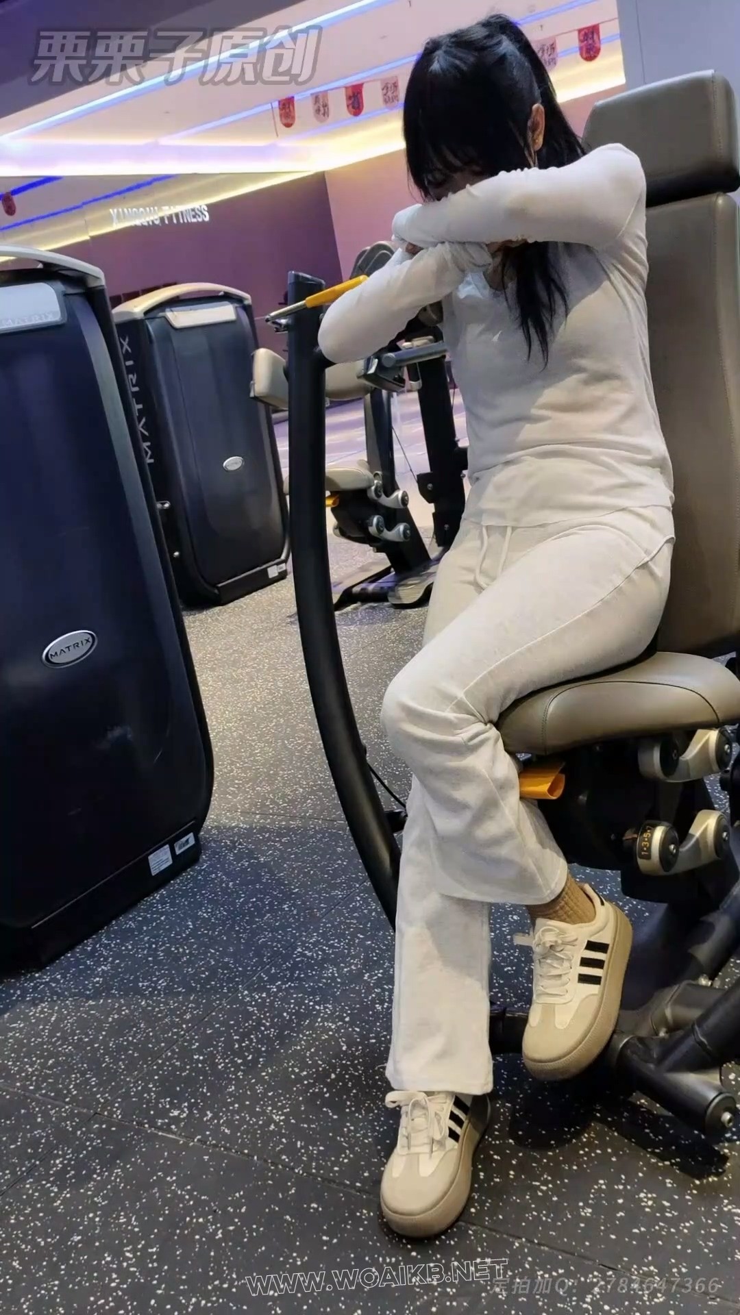 《被强制的妹妹 03》 户外强高、健身房调教、健身房强高、假丁丁、瑜伽裤、反复强高 预览图 2