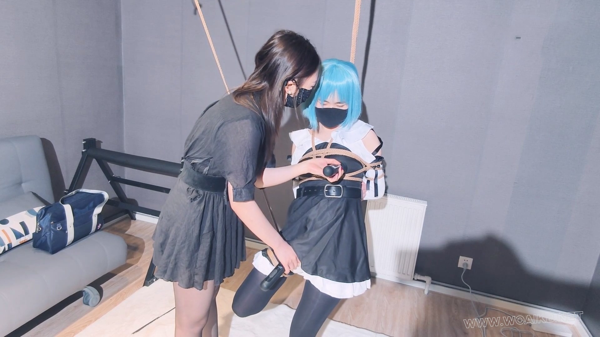 【班主任时汐严厉管教叛逆女学生依依】【女女剧情 强迫管教 精彩对话 单腿吊缚 金... 预览图 10