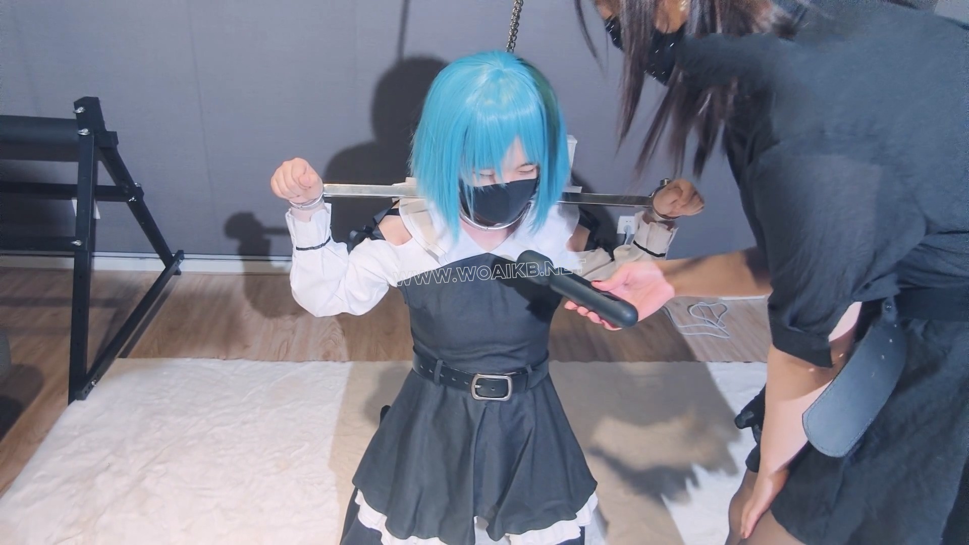 【班主任时汐严厉管教叛逆女学生依依】【女女剧情 强迫管教 精彩对话 单腿吊缚 金... 预览图 17